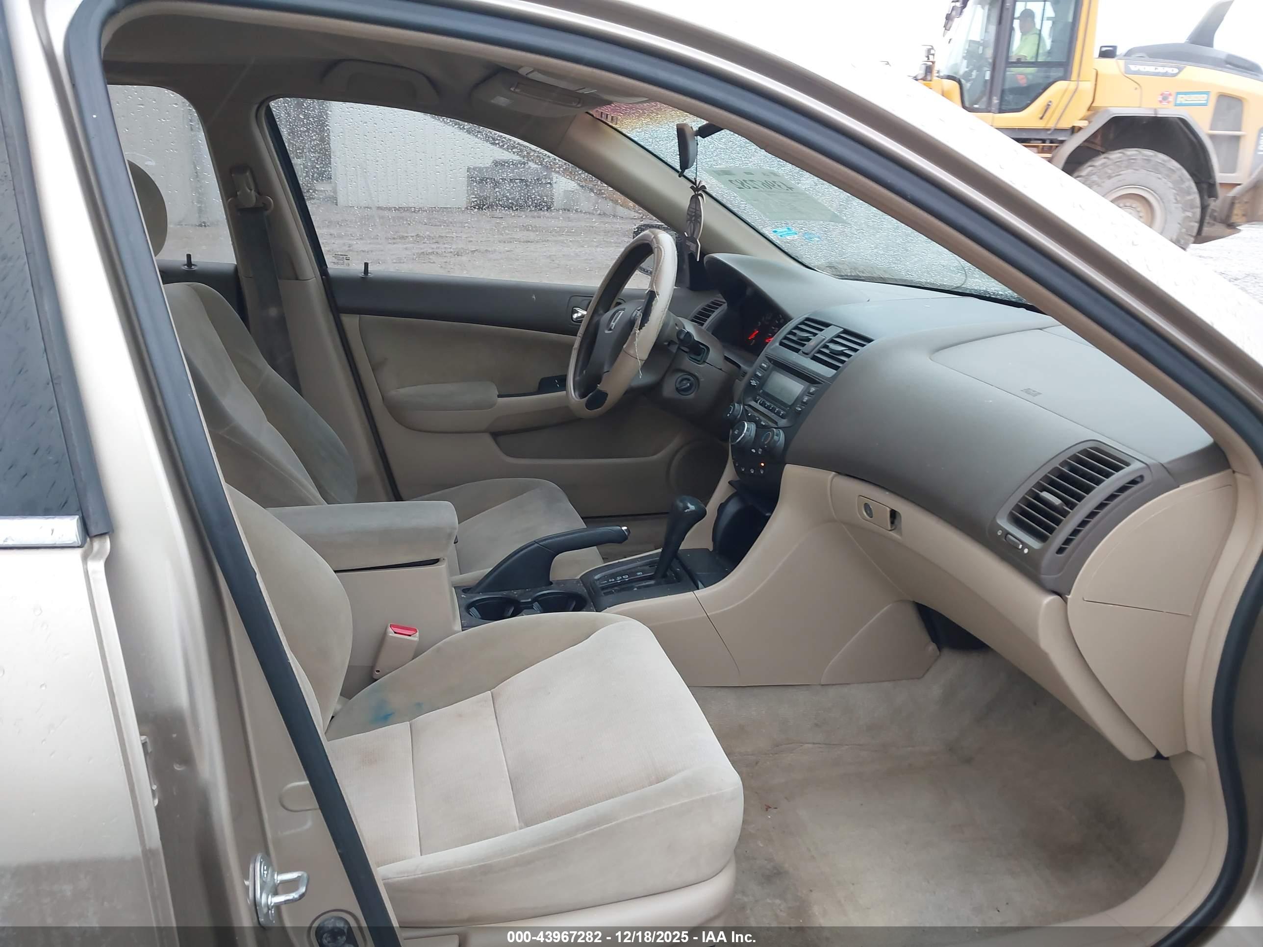 HONDA ACCORD image 5