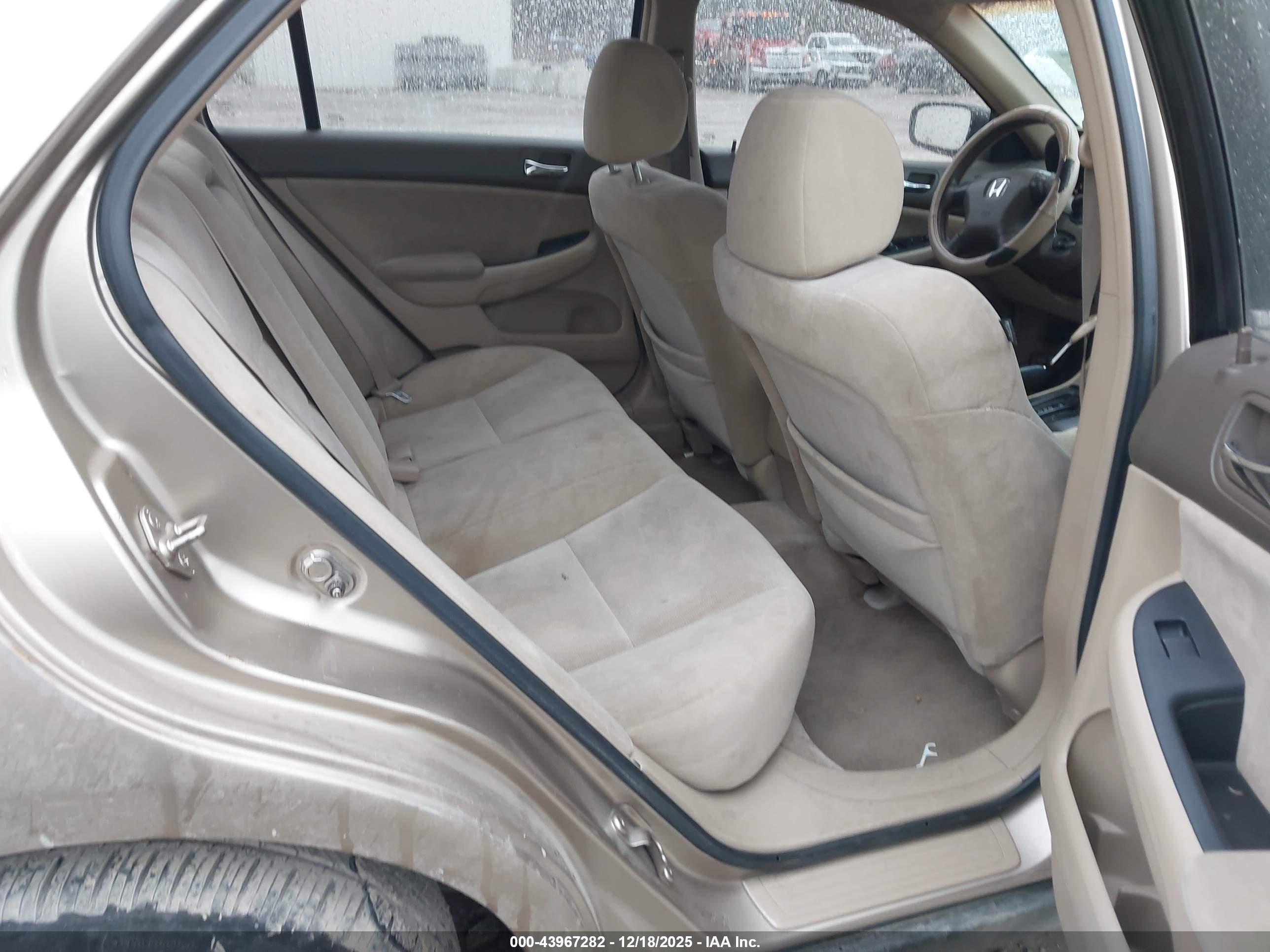 HONDA ACCORD image 8