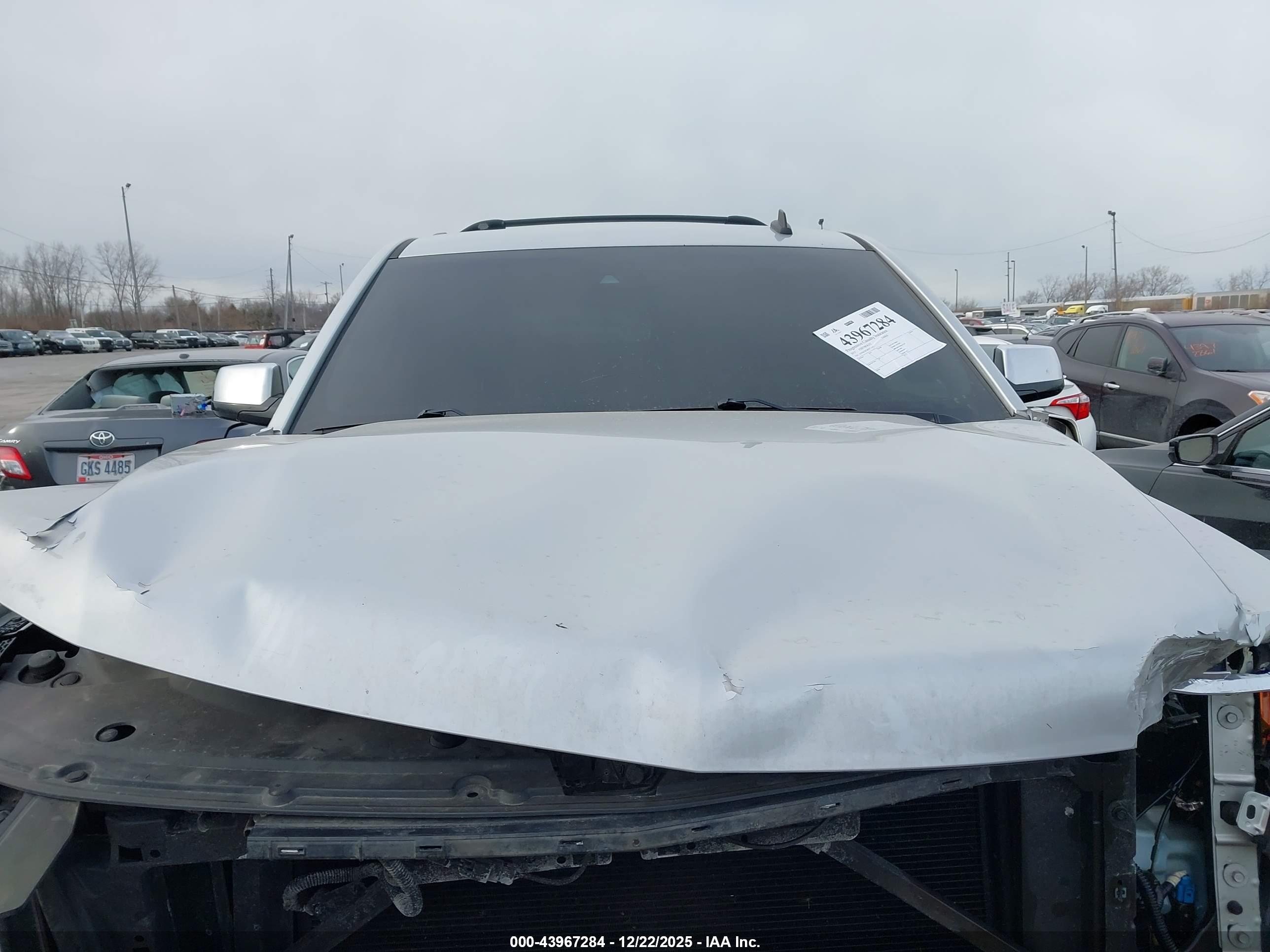 CHEVROLET TAHOE image 10