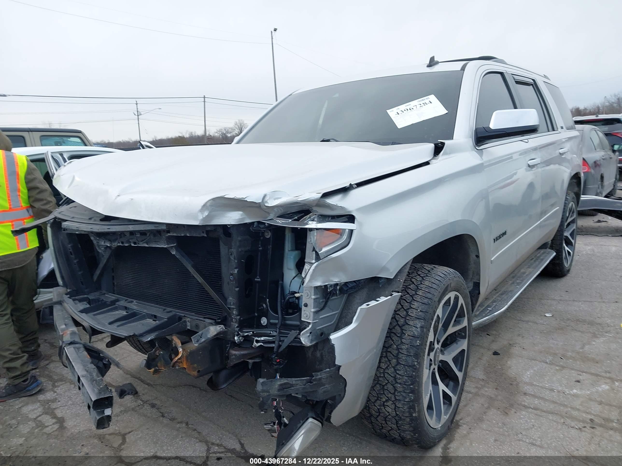 CHEVROLET TAHOE image 6