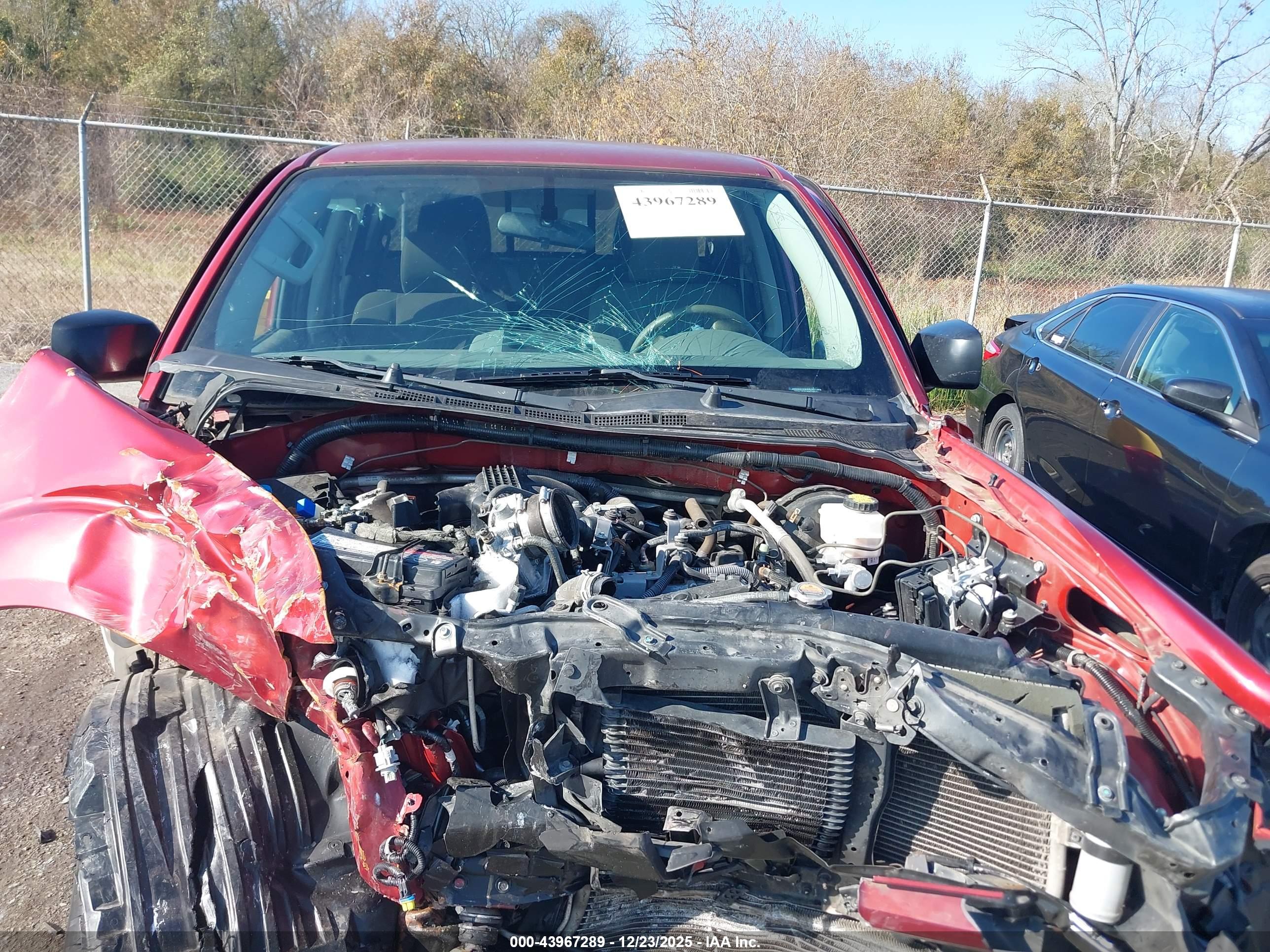 NISSAN FRONTIER image 10