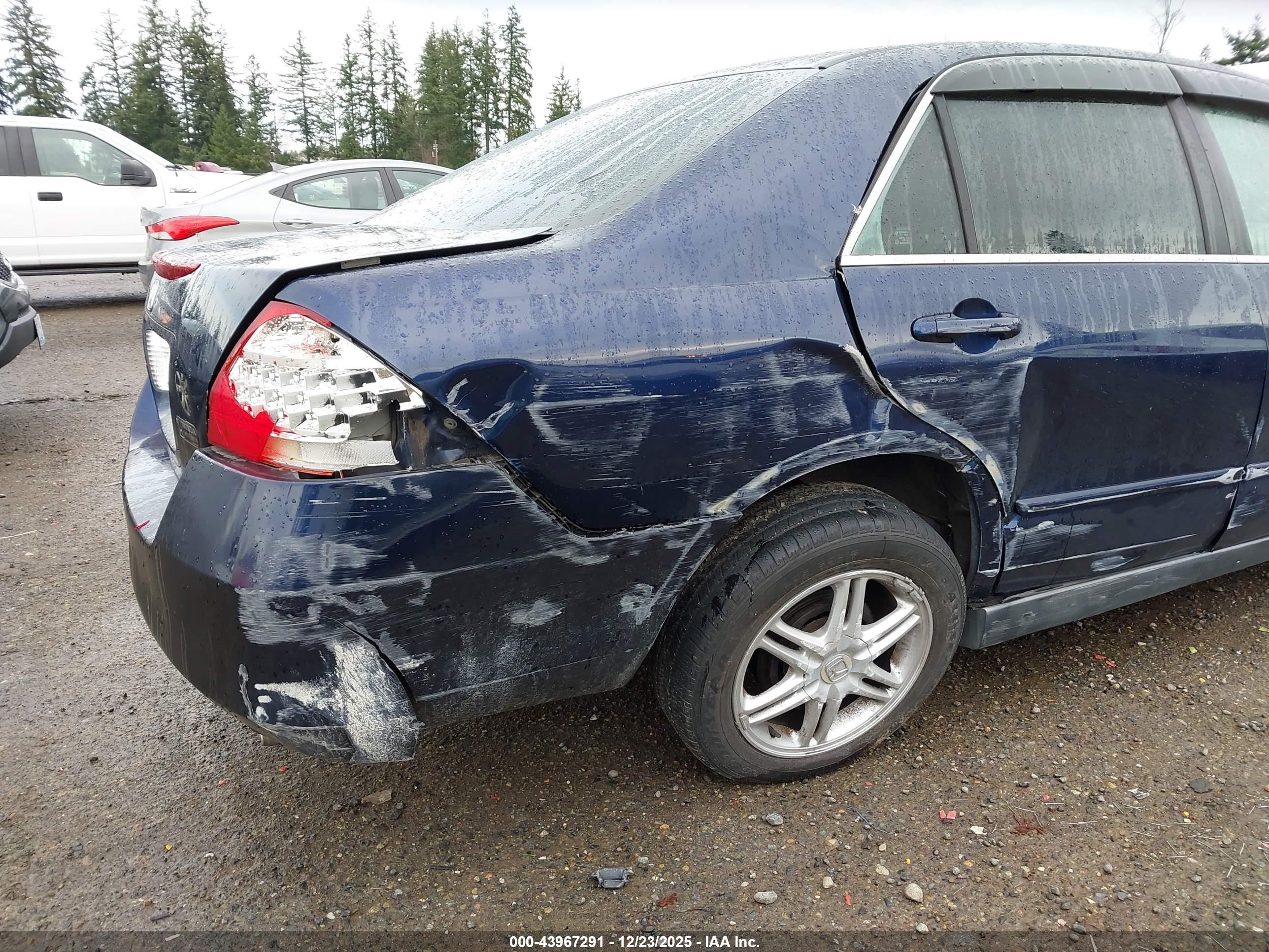 HONDA ACCORD image 6