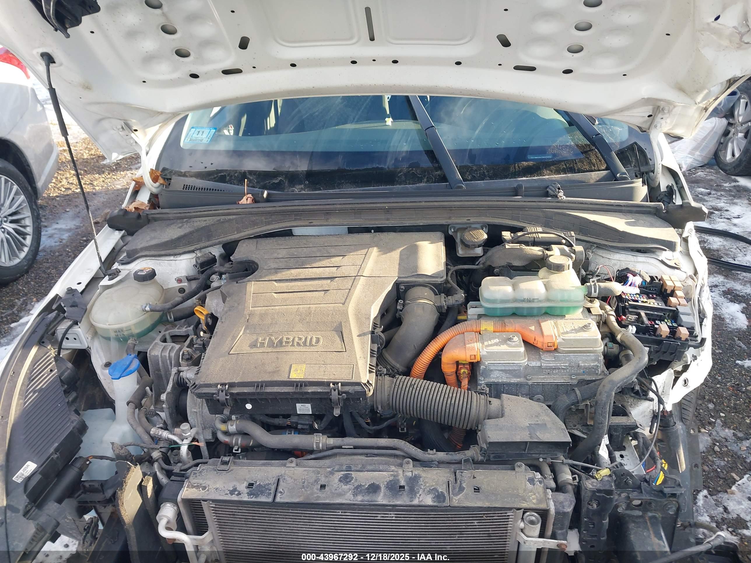 HYUNDAI IONIQ image 10