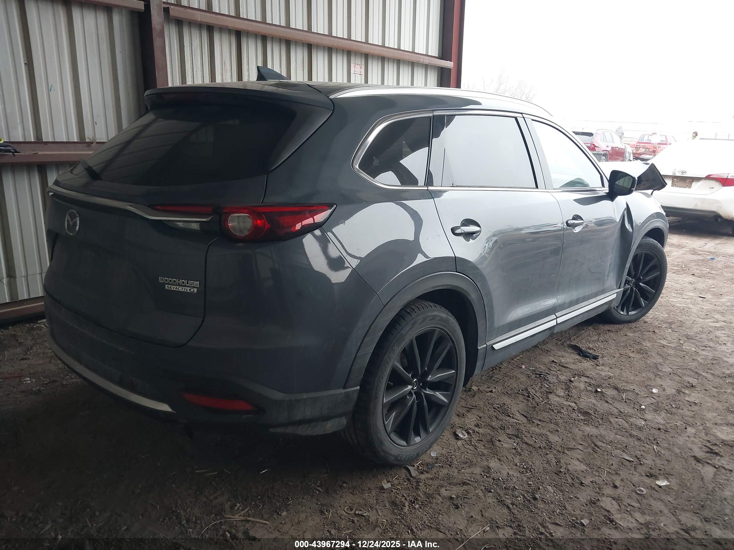 MAZDA CX-9 image 4