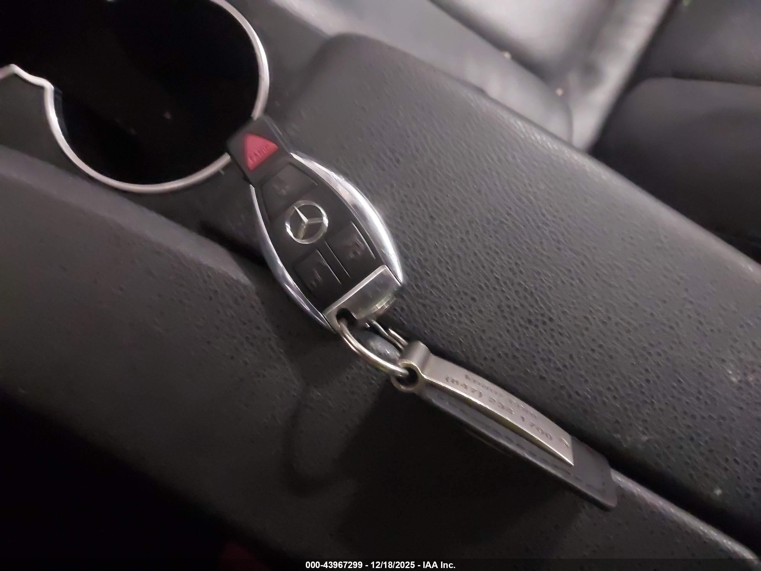 MERCEDES-BENZ C image 11