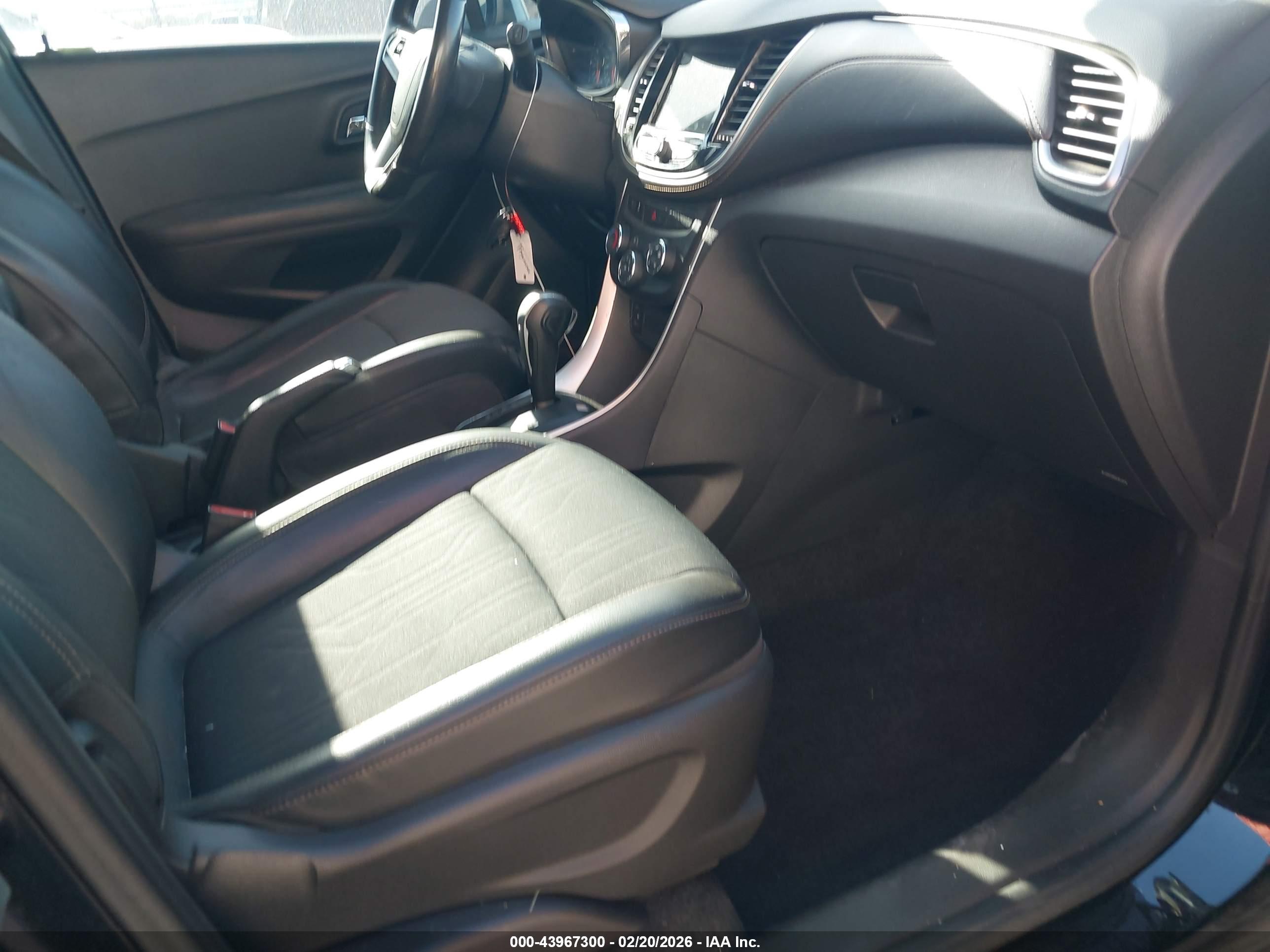 CHEVROLET TRAX image 5