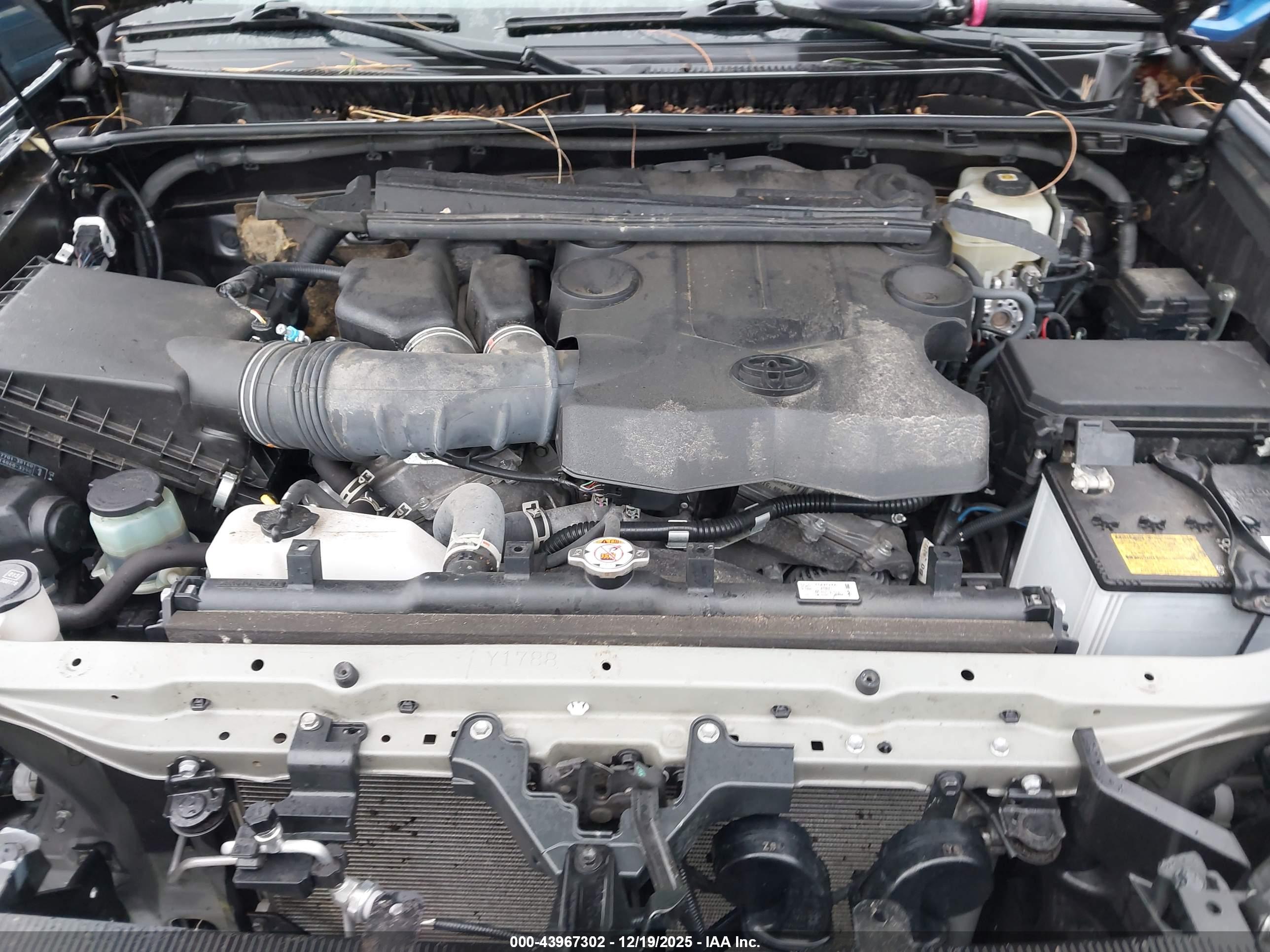 TOYOTA 4RUNNER image 10