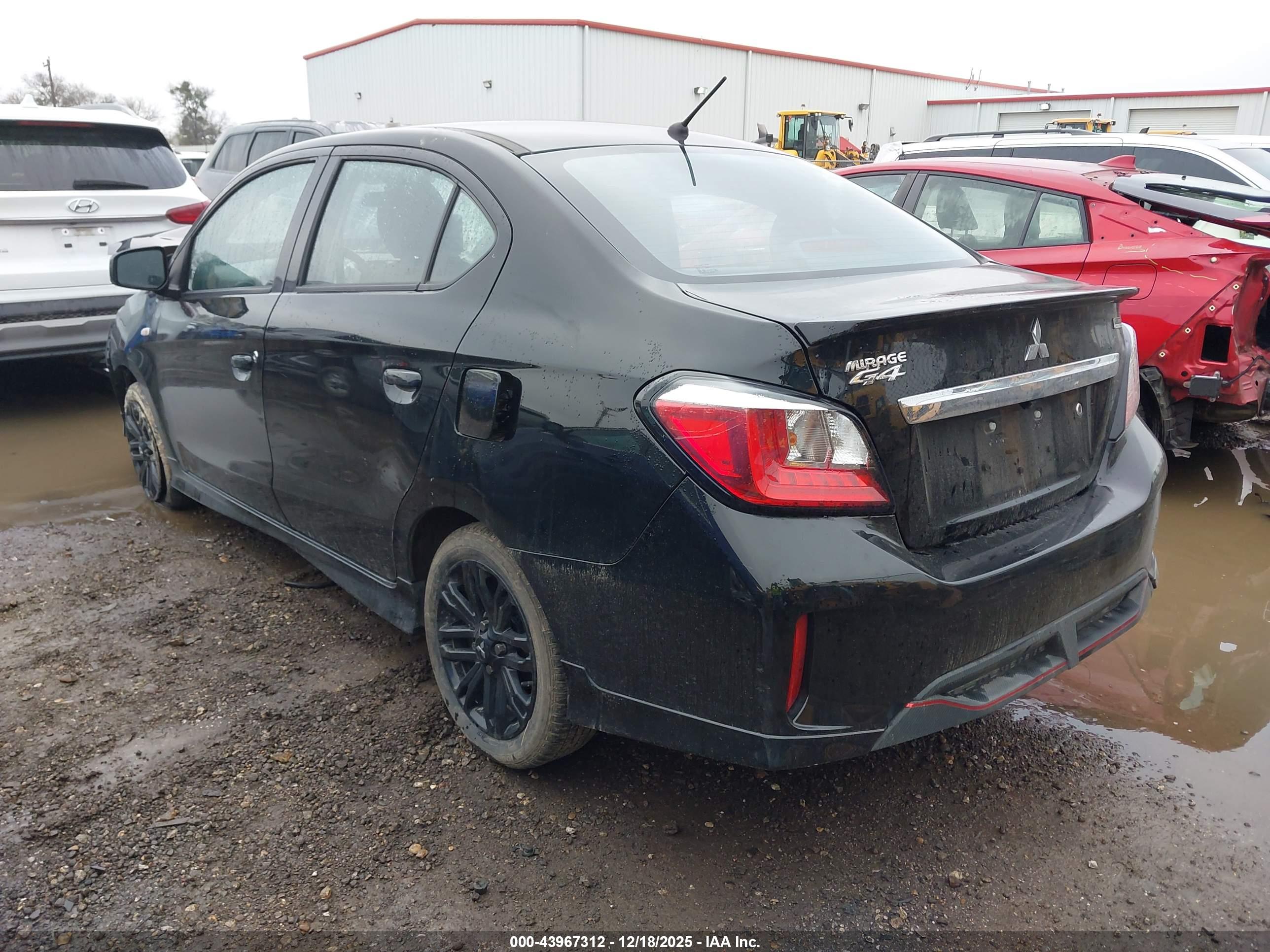 MITSUBISHI MIRAGE image 3