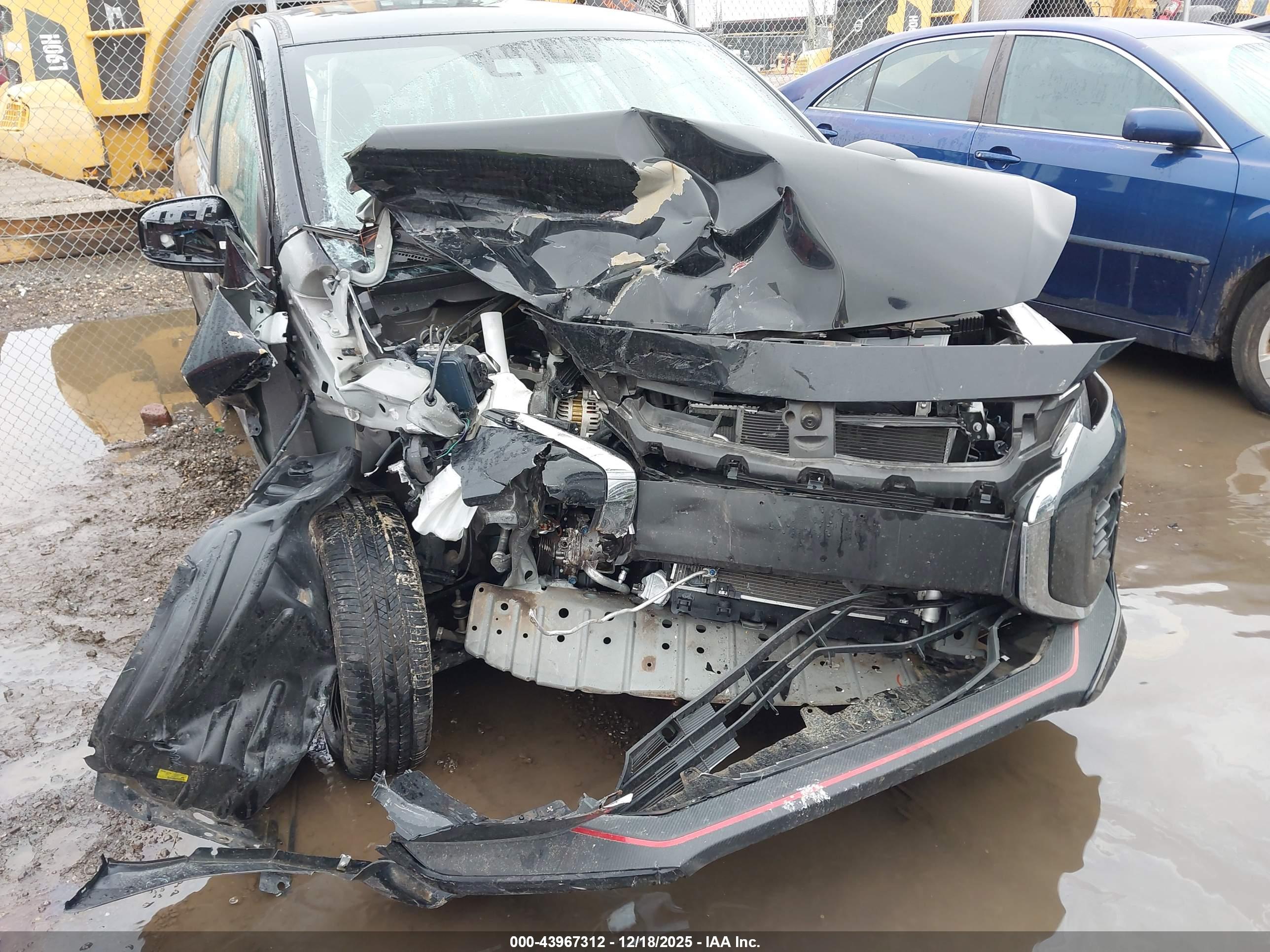 MITSUBISHI MIRAGE image 6
