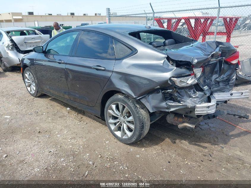 CHRYSLER 200 image 3