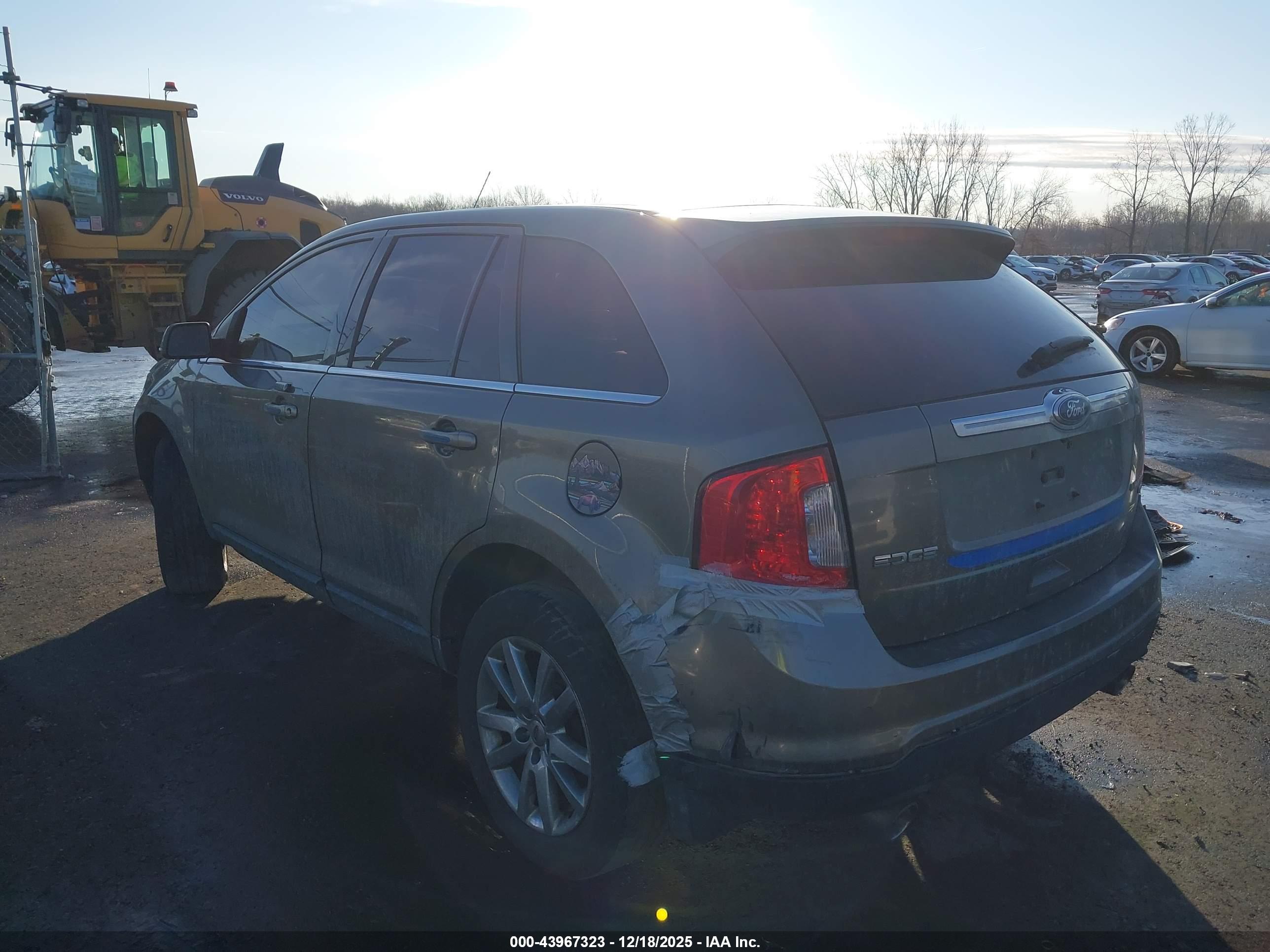 FORD EDGE image 3