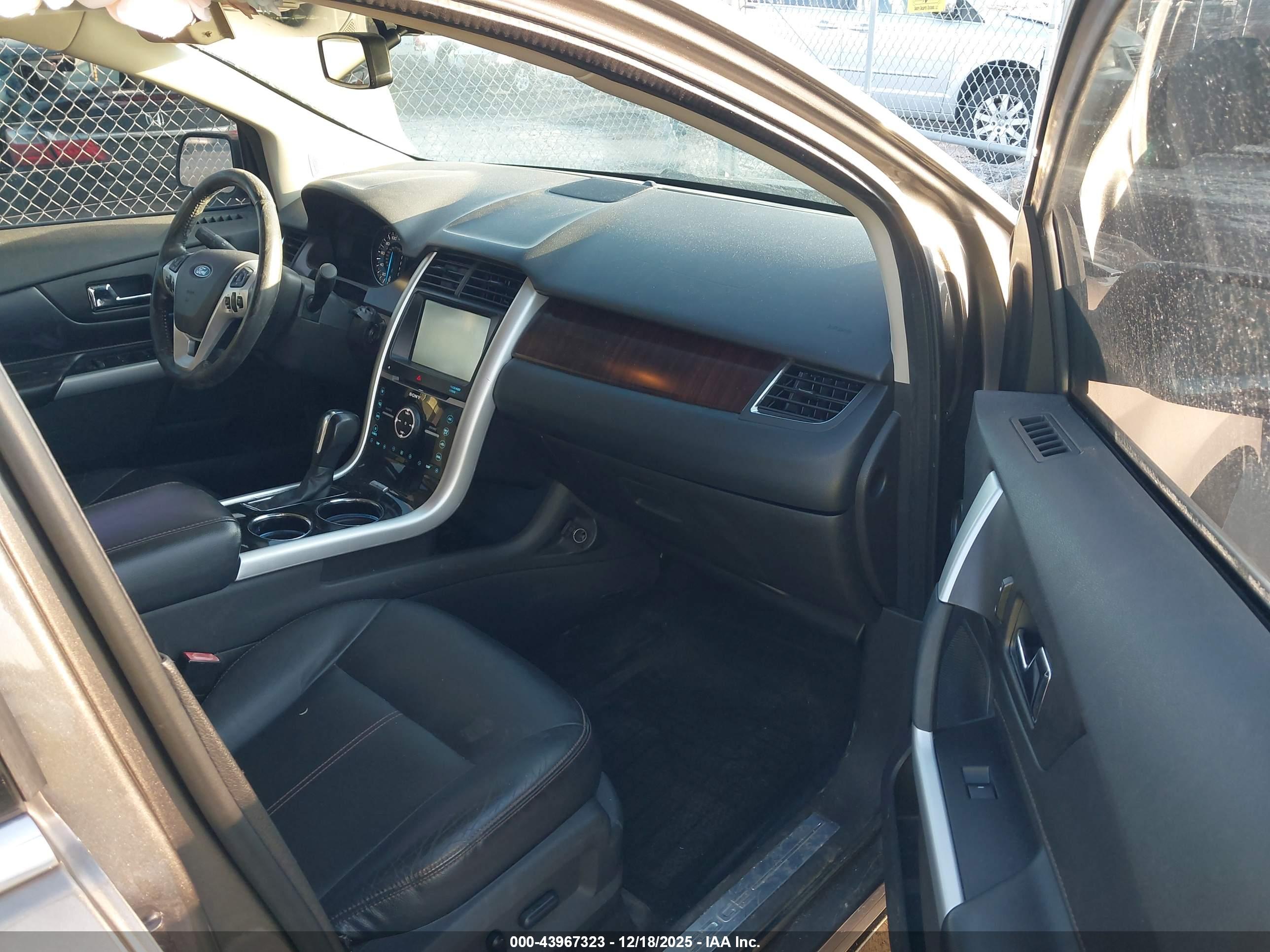 FORD EDGE image 5