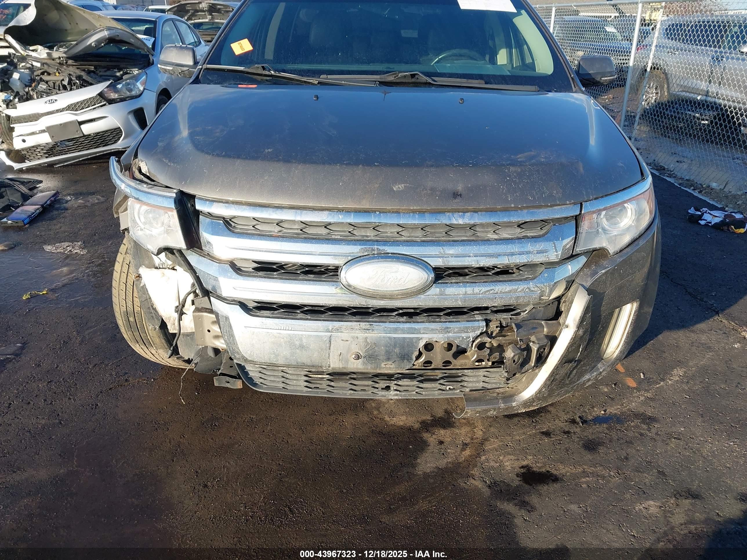 FORD EDGE image 6