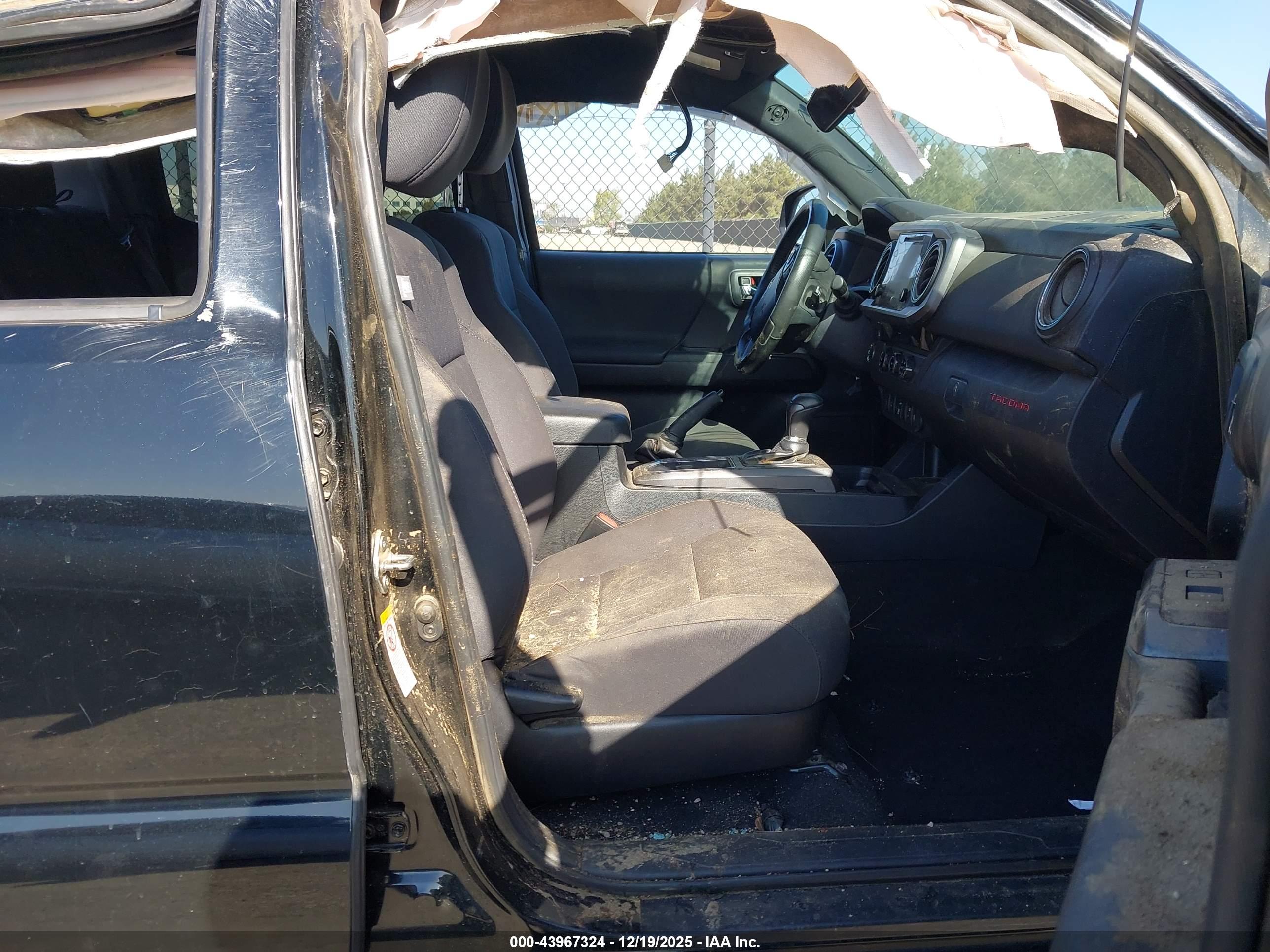TOYOTA TACOMA image 5