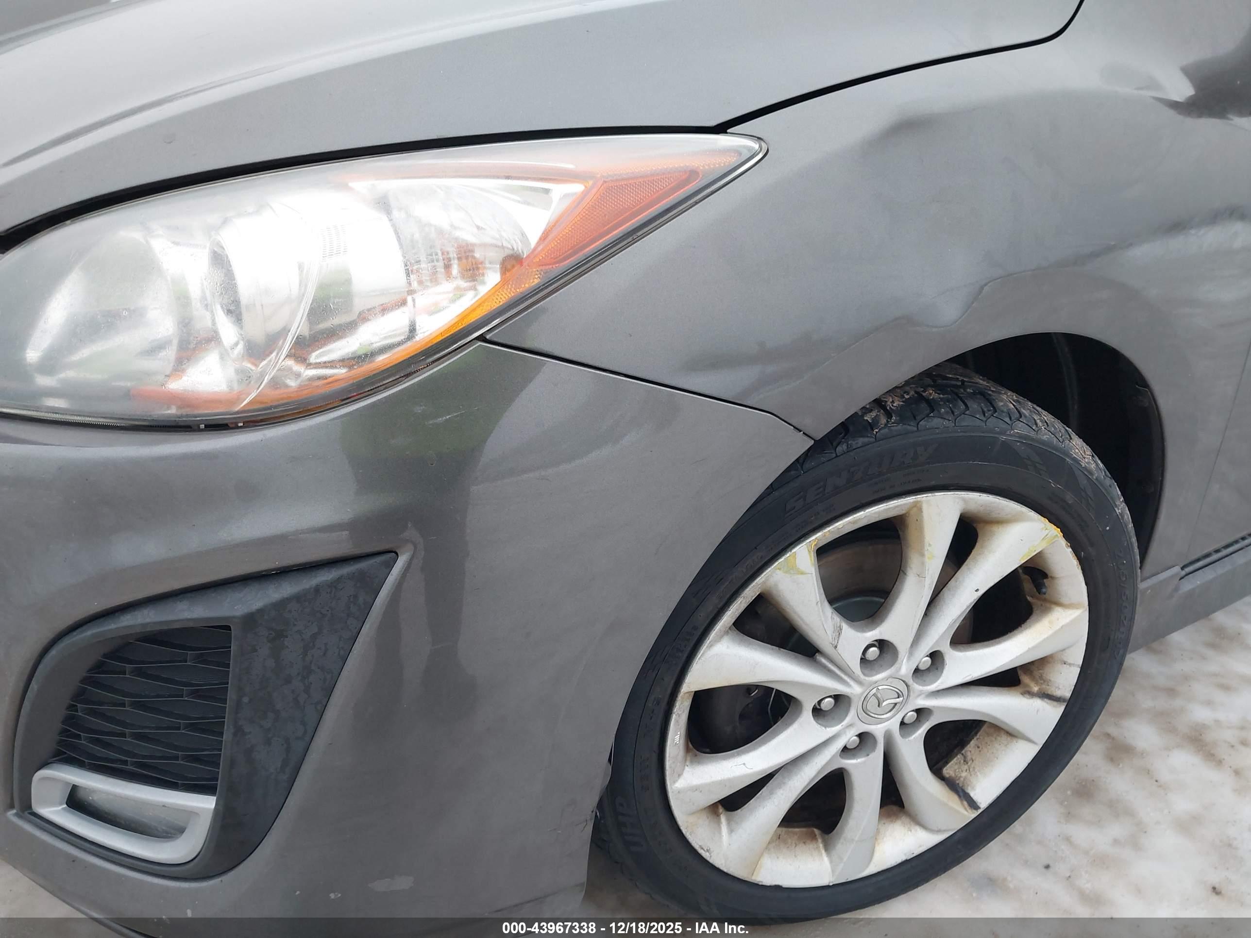 MAZDA MAZDA3 image 6