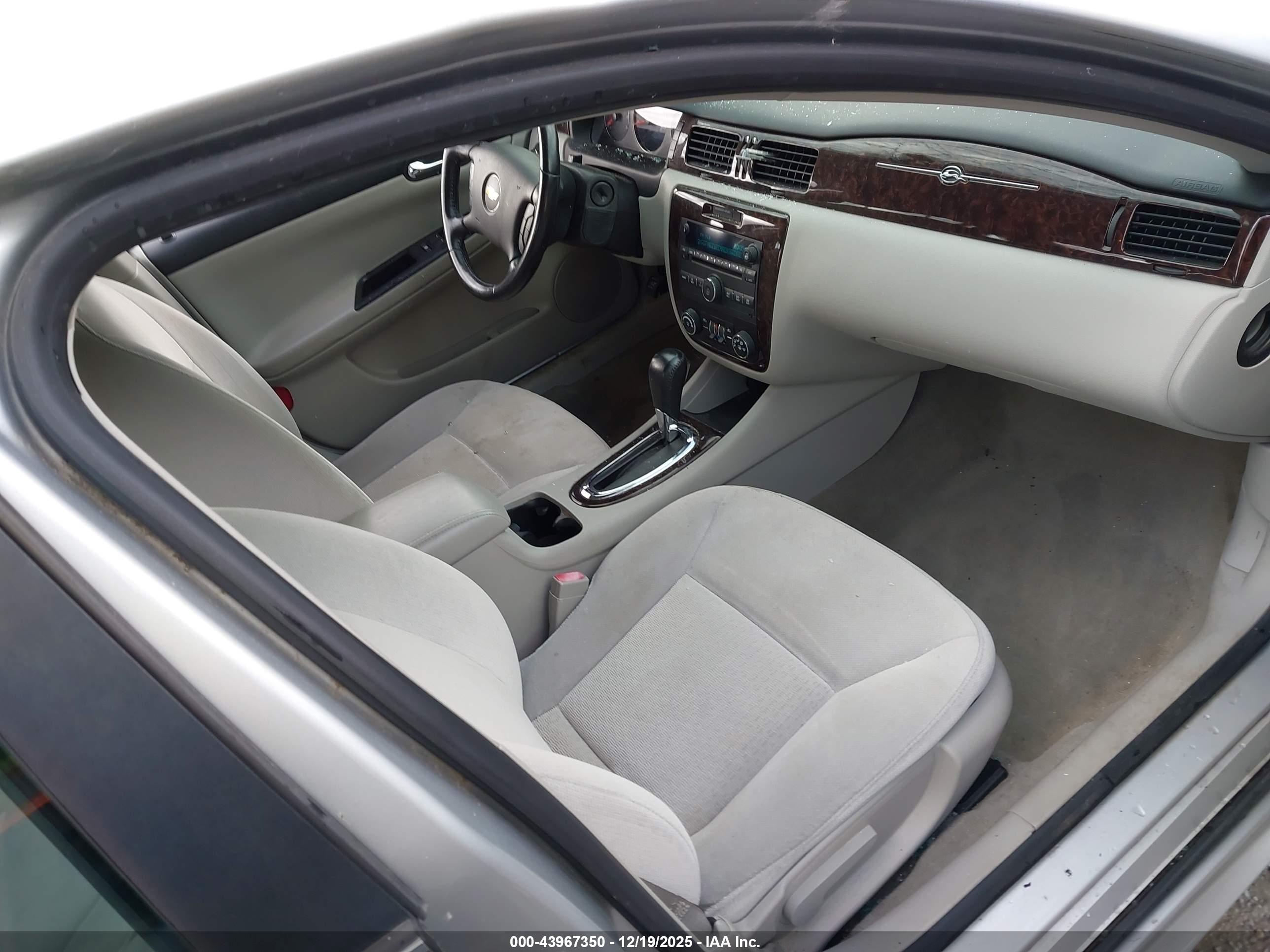 CHEVROLET IMPALA image 5