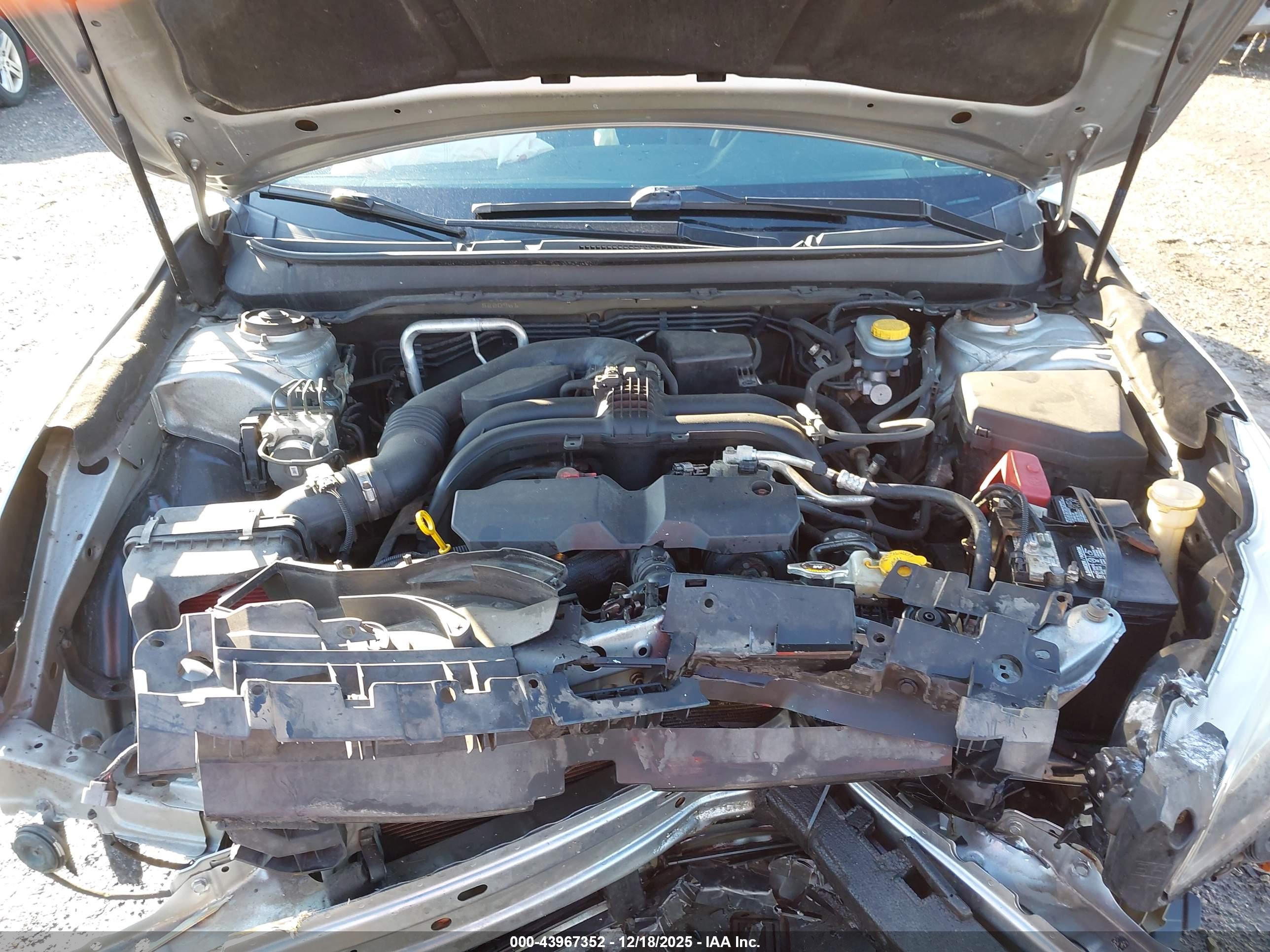 SUBARU LEGACY image 10