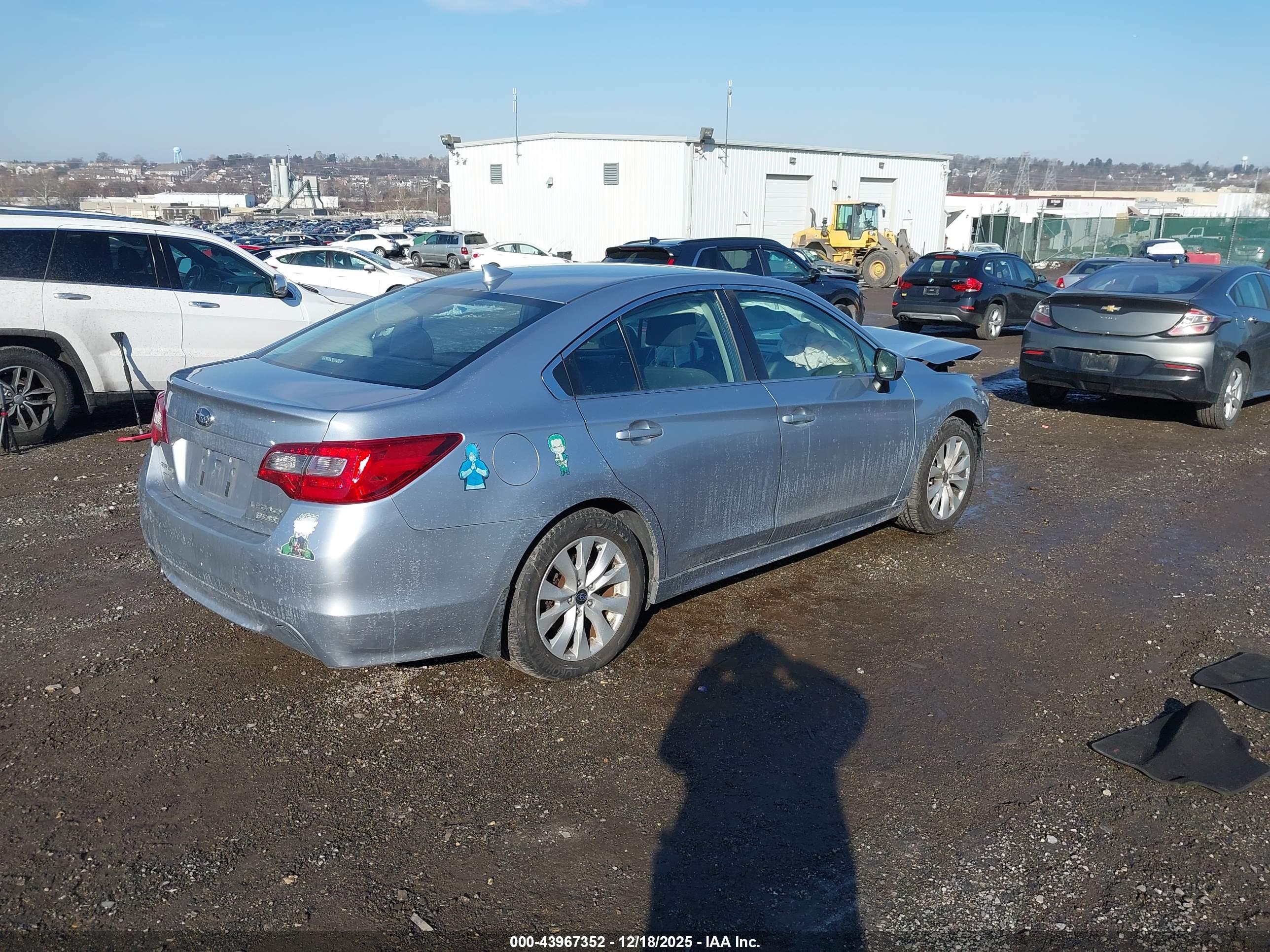 SUBARU LEGACY image 4
