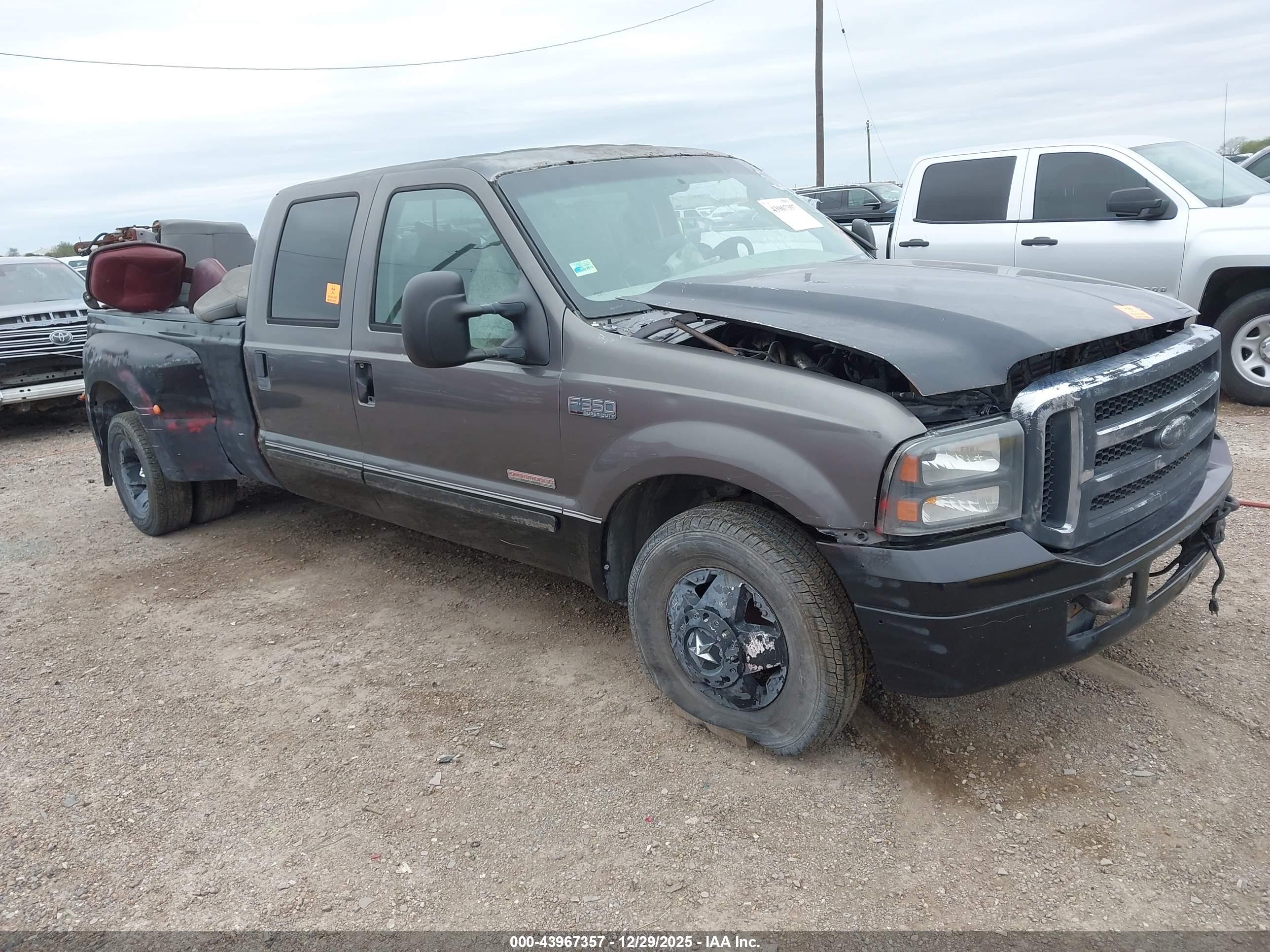 FORD F-350 image 2