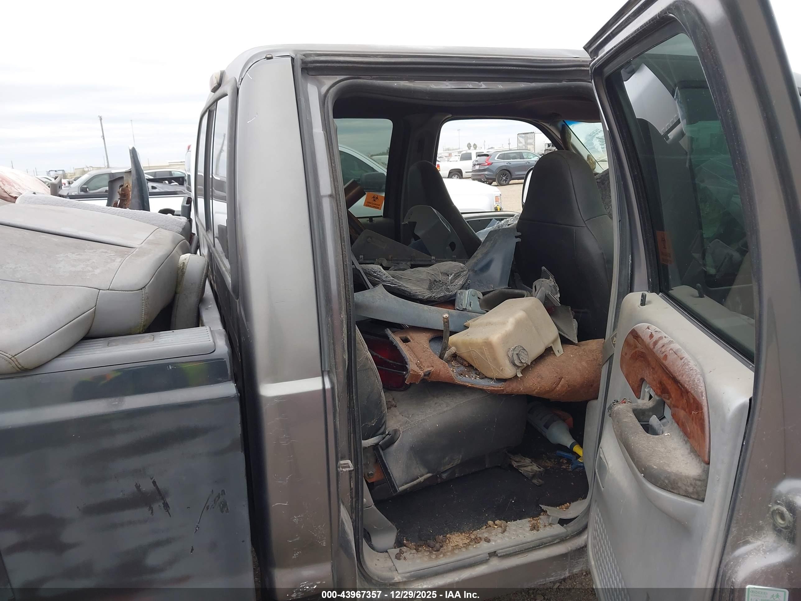 FORD F-350 image 7