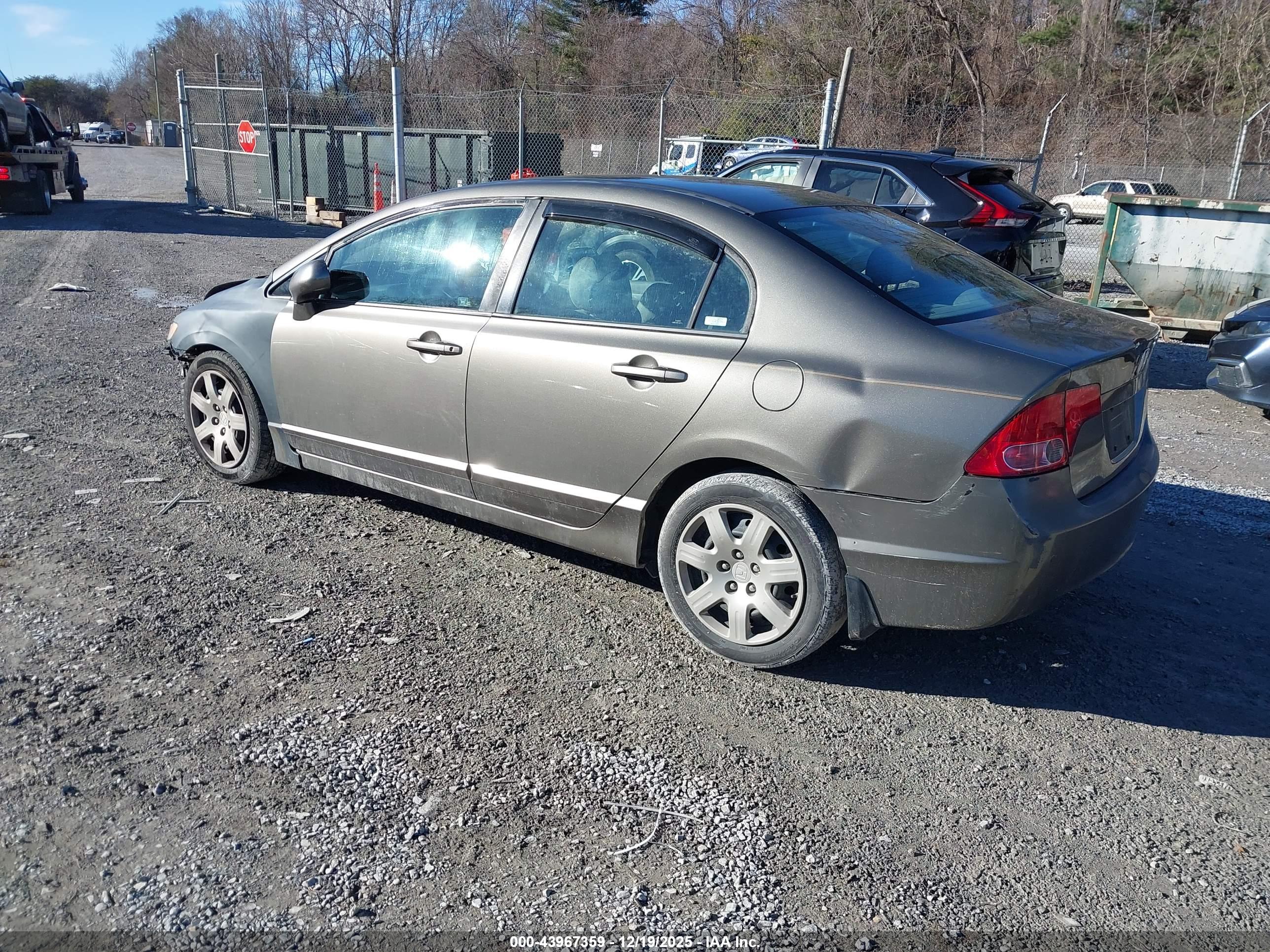 HONDA CIVIC image 3