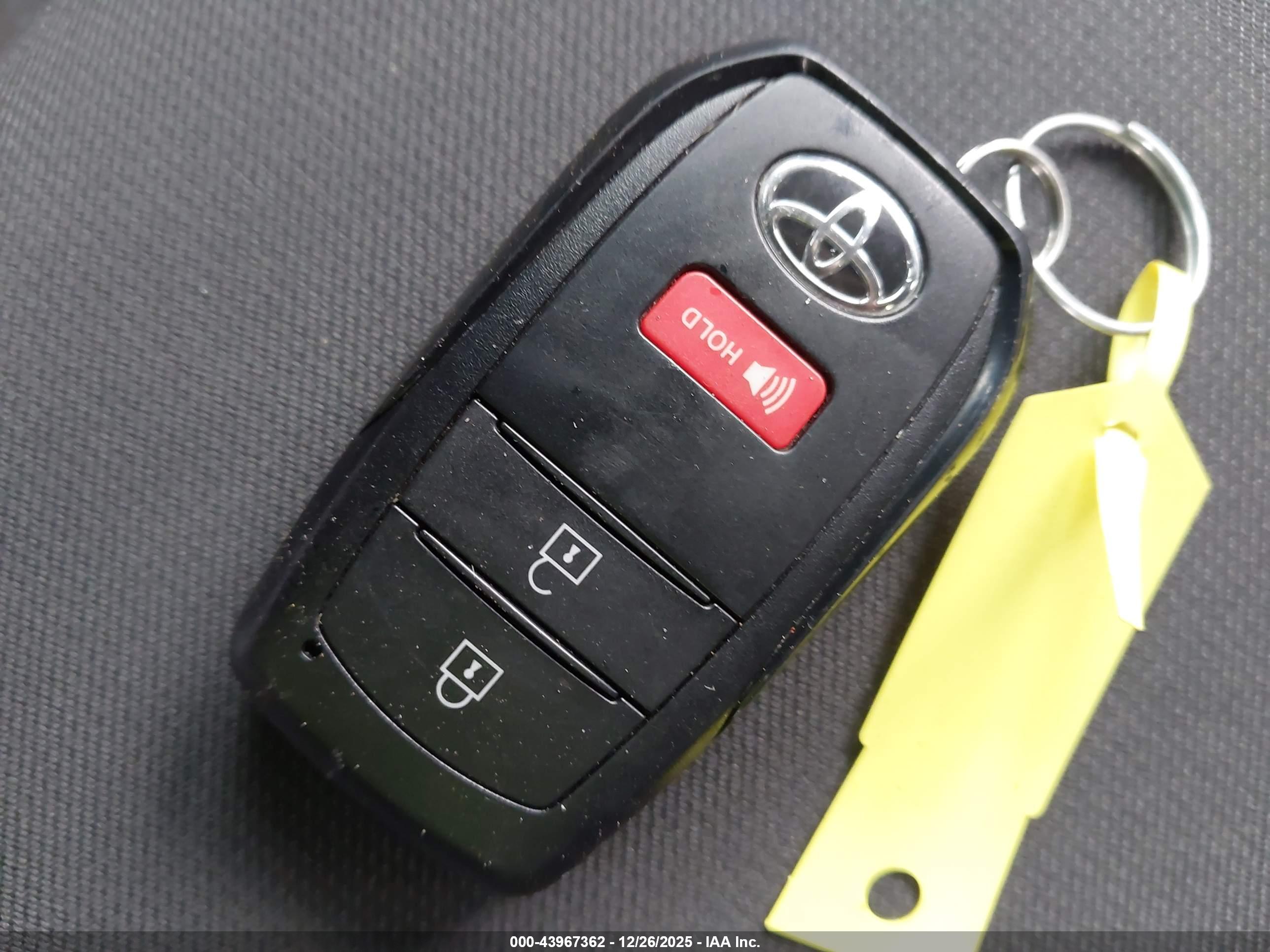TOYOTA TACOMA image 11