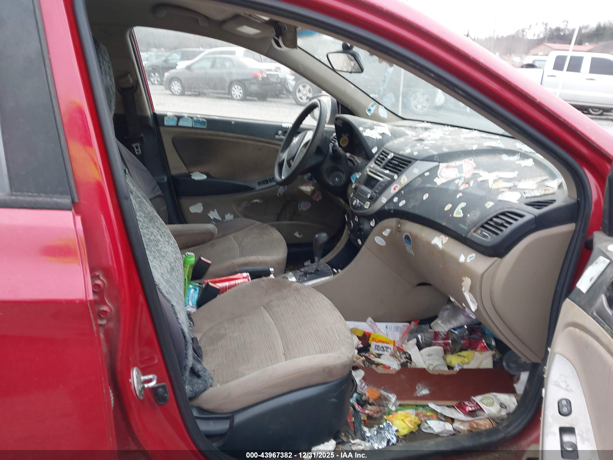HYUNDAI ACCENT image 5