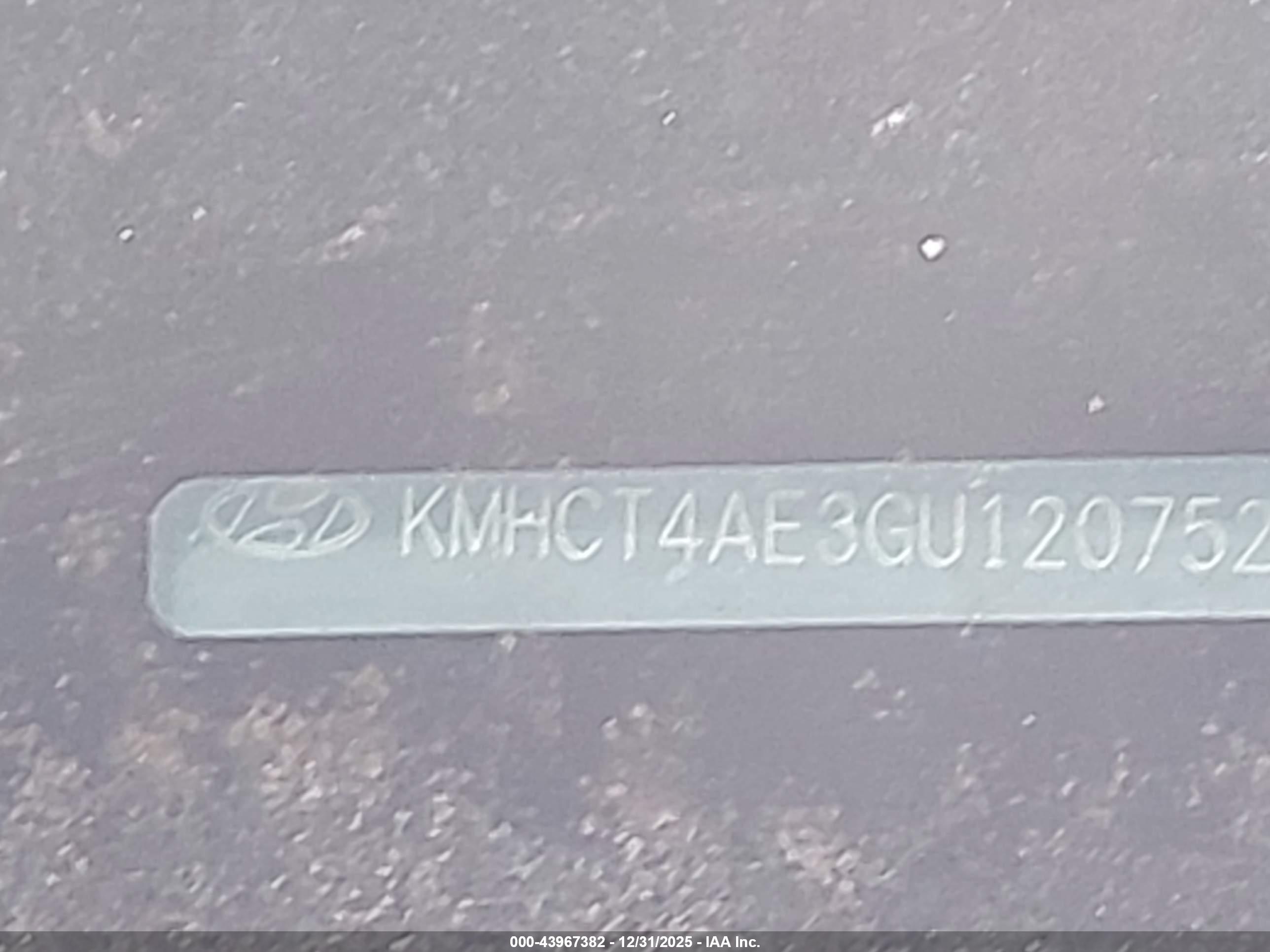 HYUNDAI ACCENT image 9
