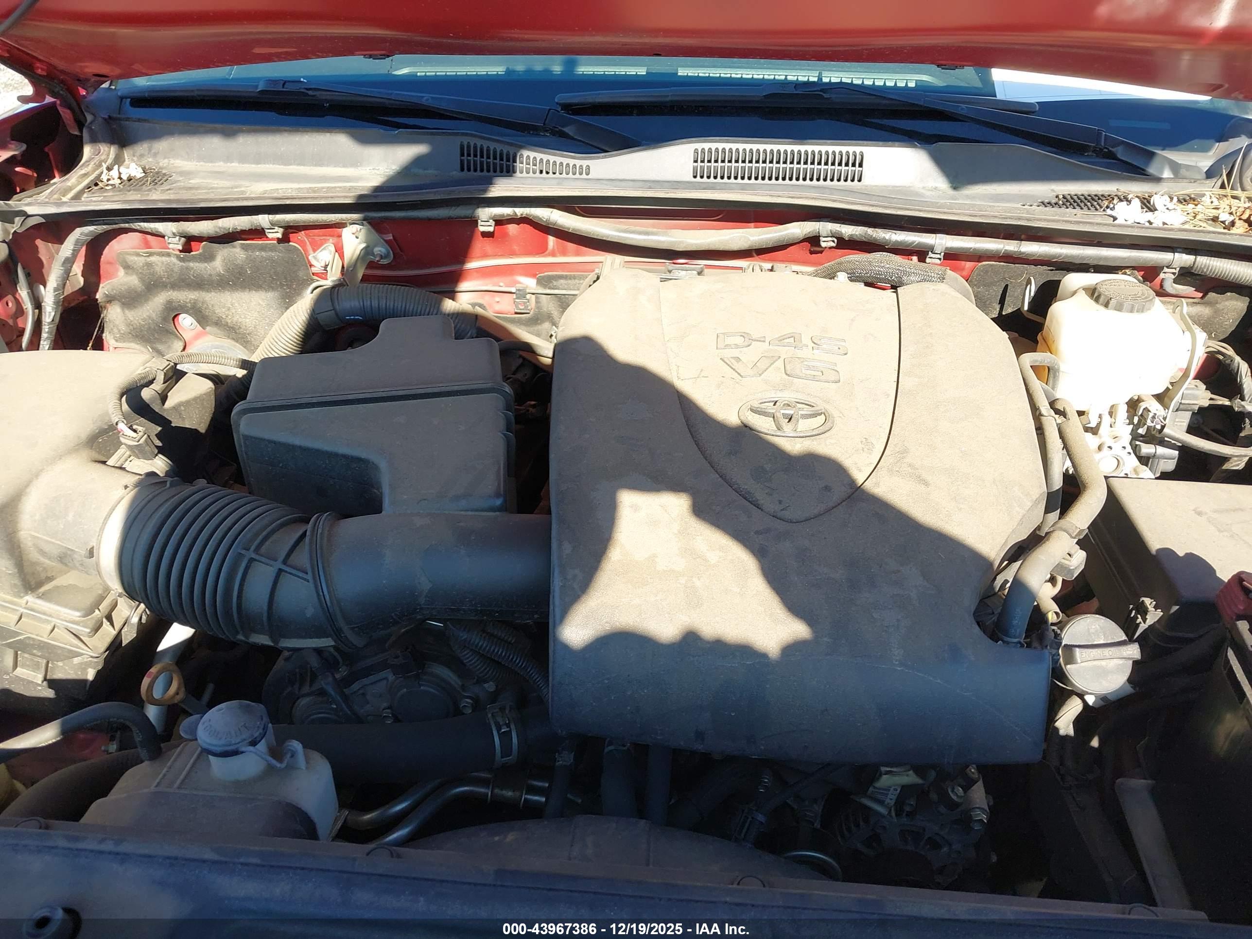 TOYOTA TACOMA image 10