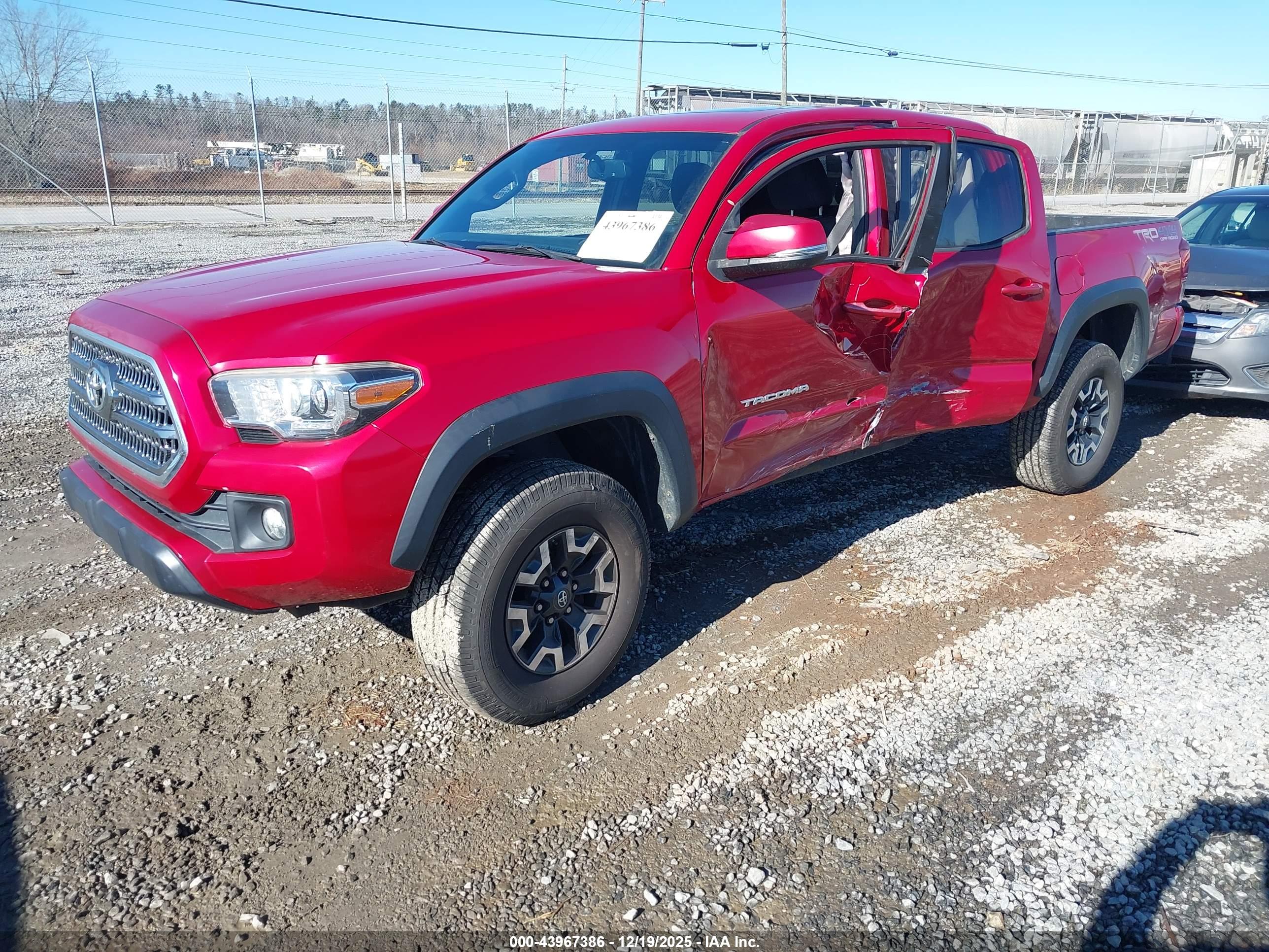 TOYOTA TACOMA image 2