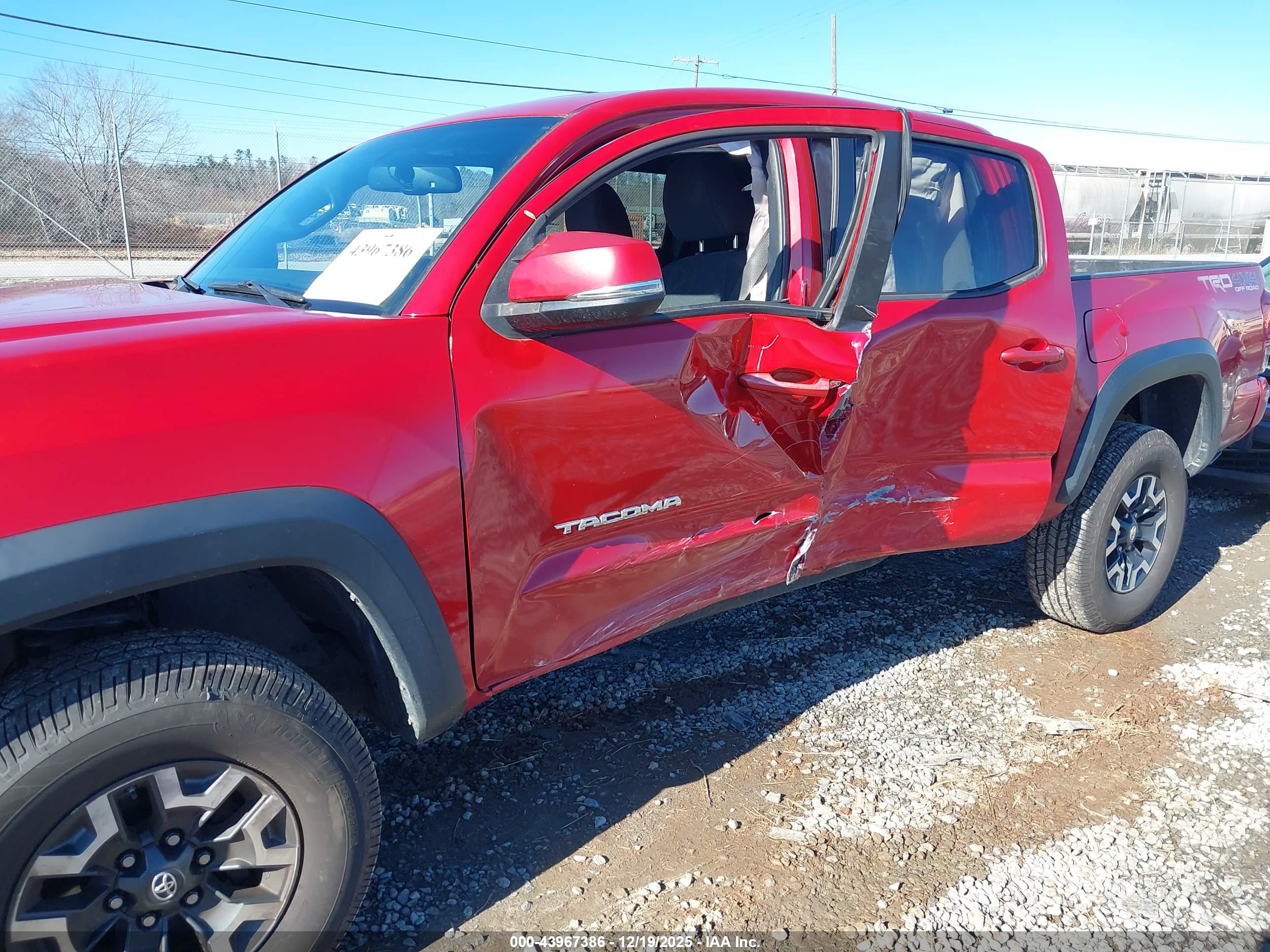 TOYOTA TACOMA image 6