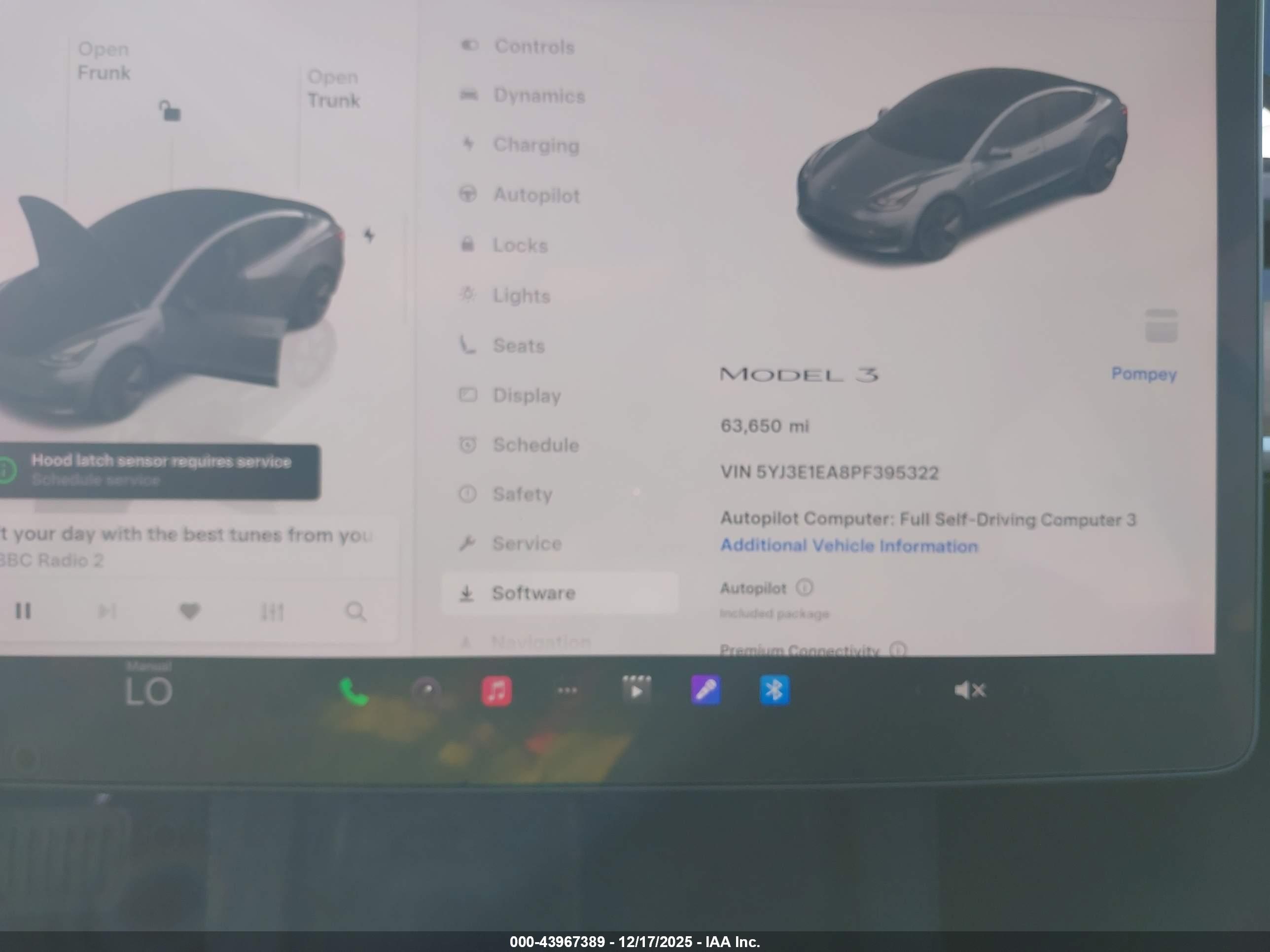 TESLA MODEL image 7