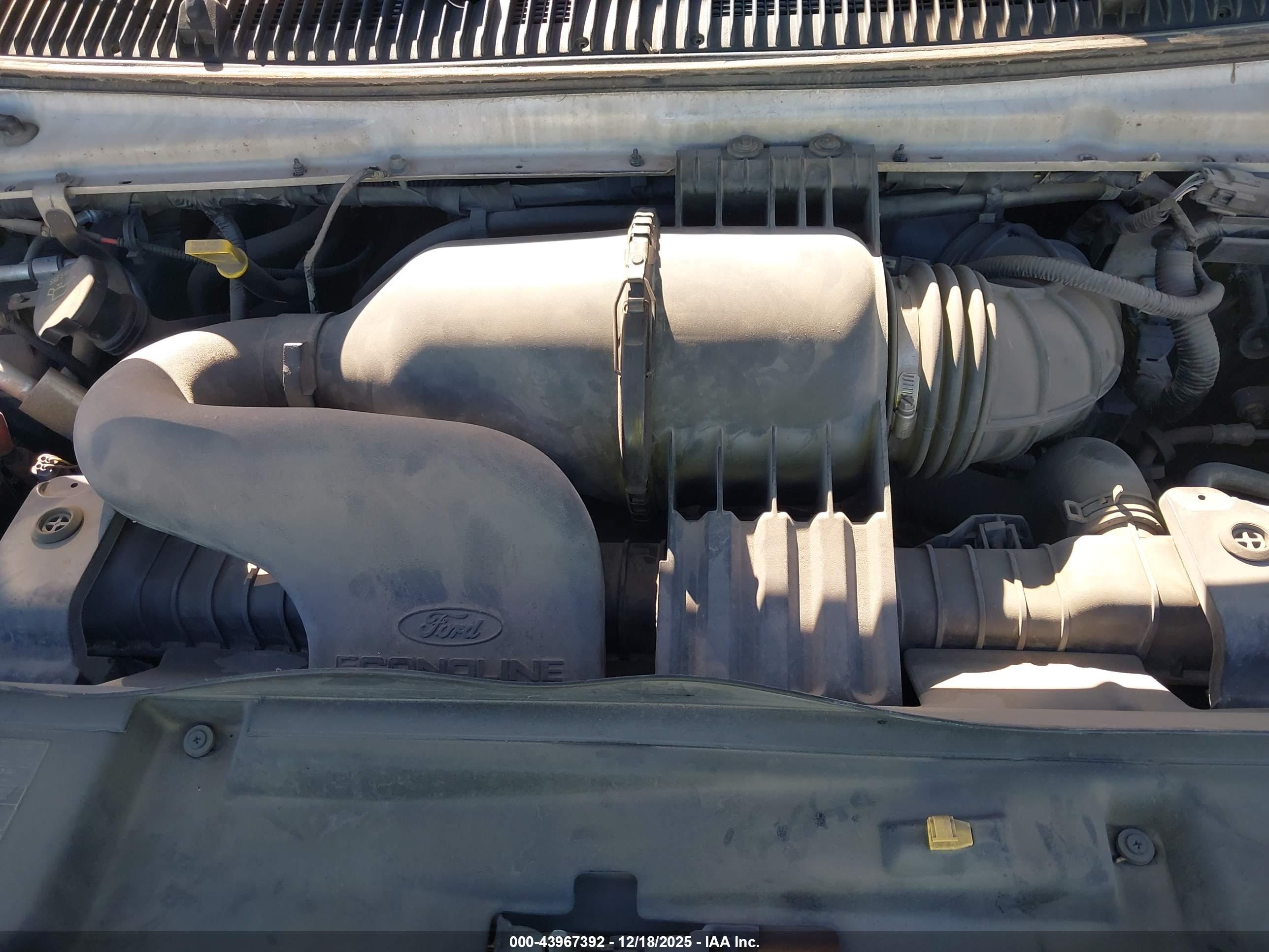 FORD E-350 image 10