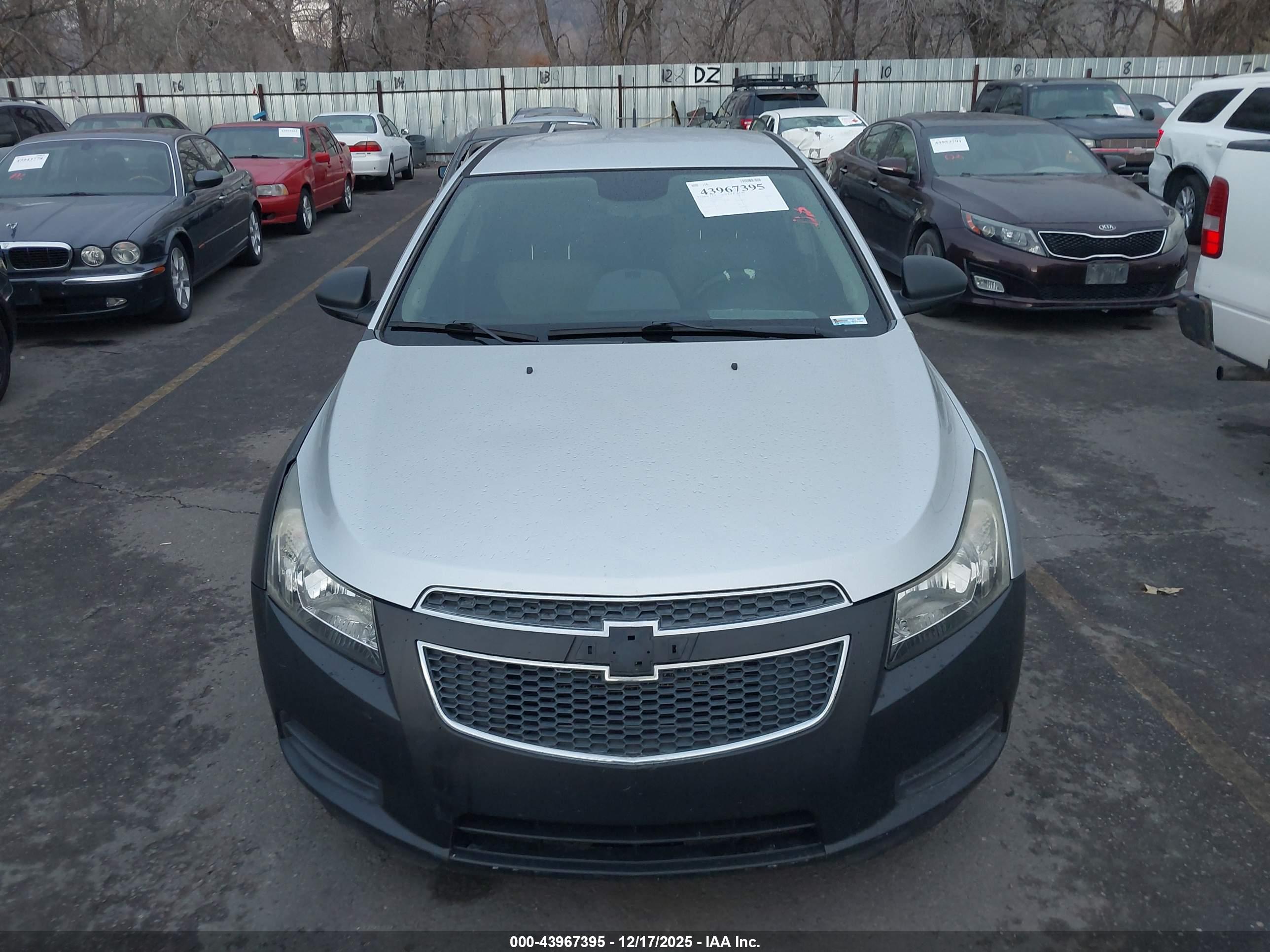 CHEVROLET CRUZE image 6