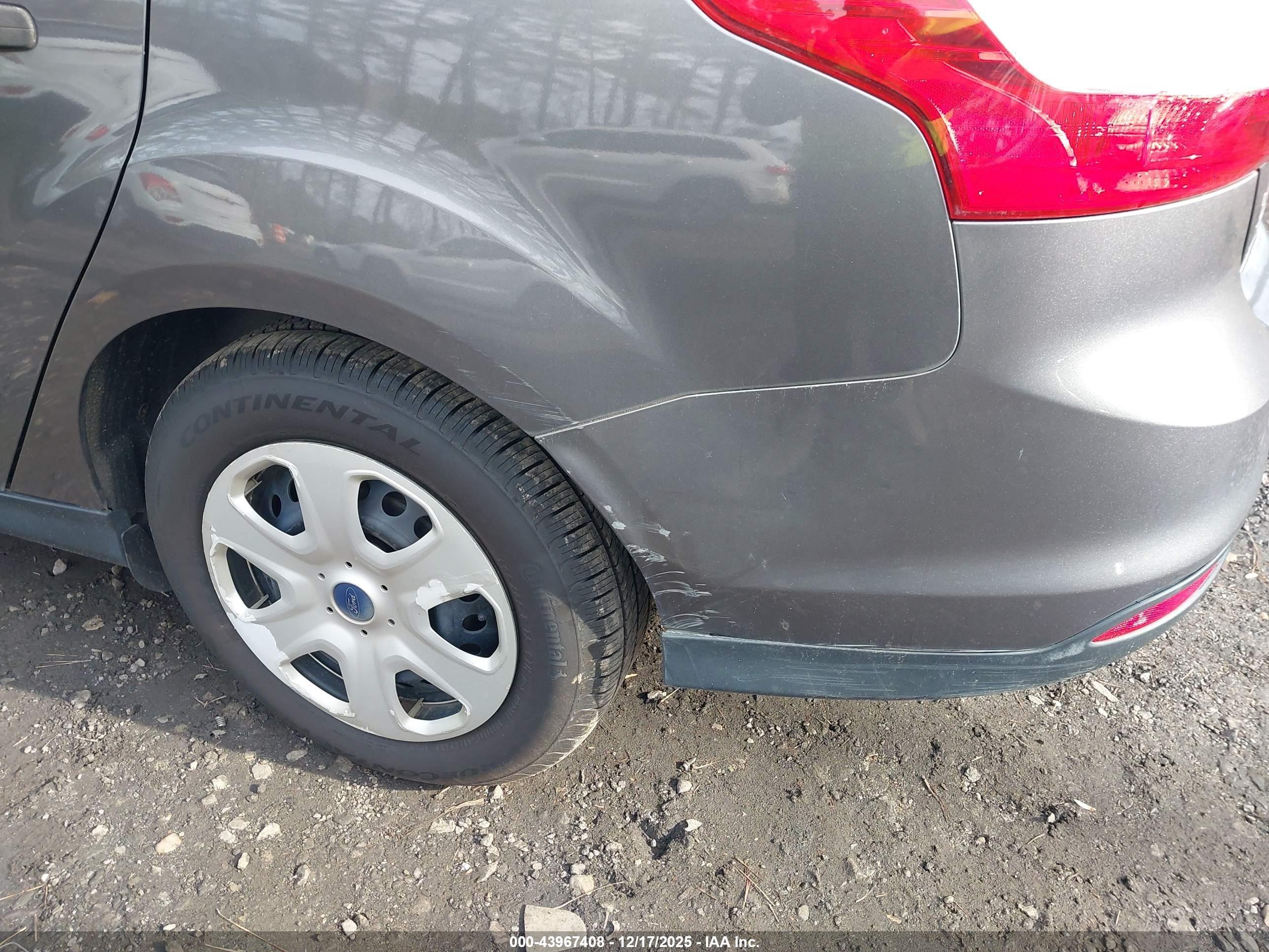 FORD FOCUS image 6