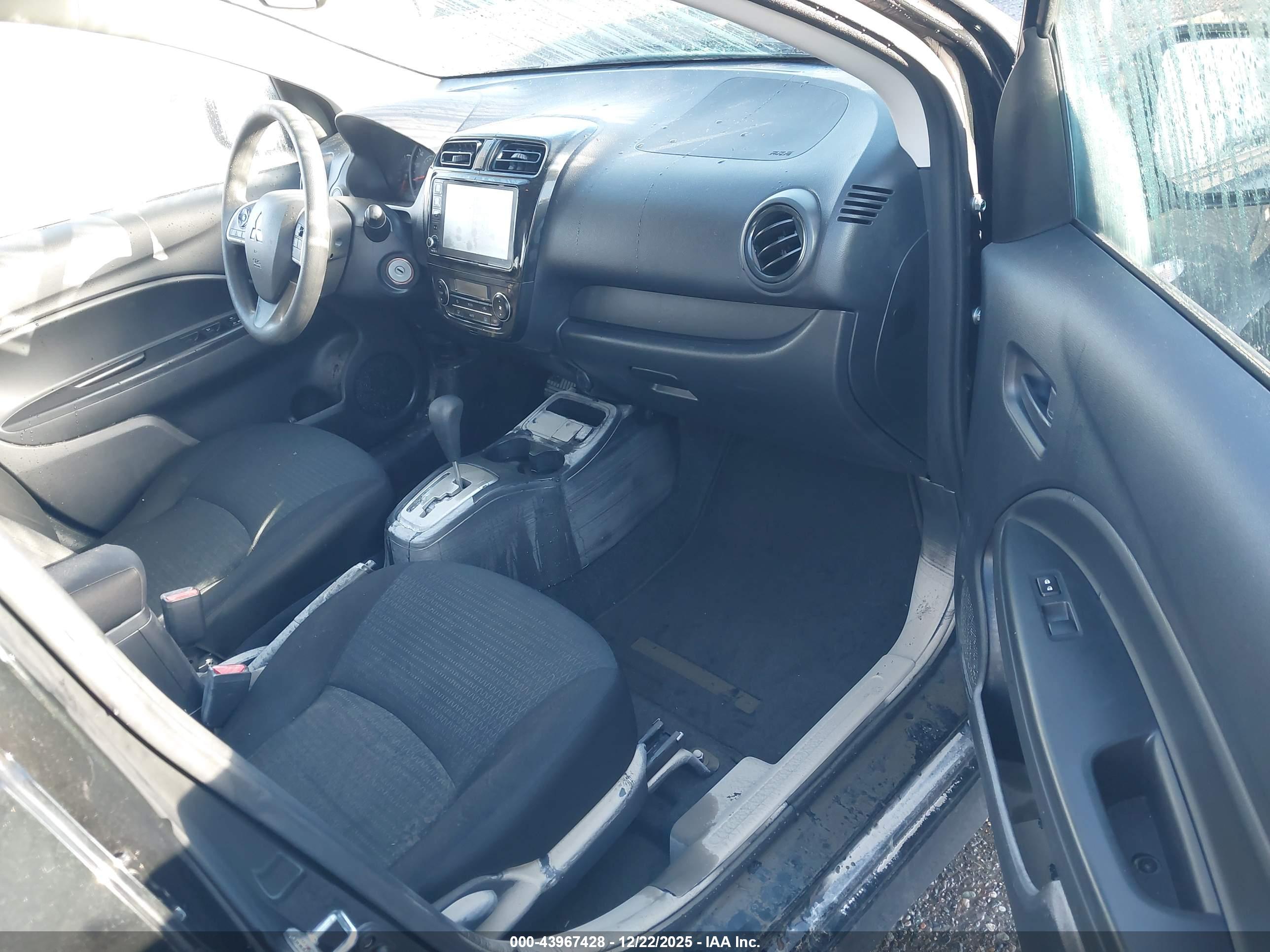 MITSUBISHI MIRAGE image 5