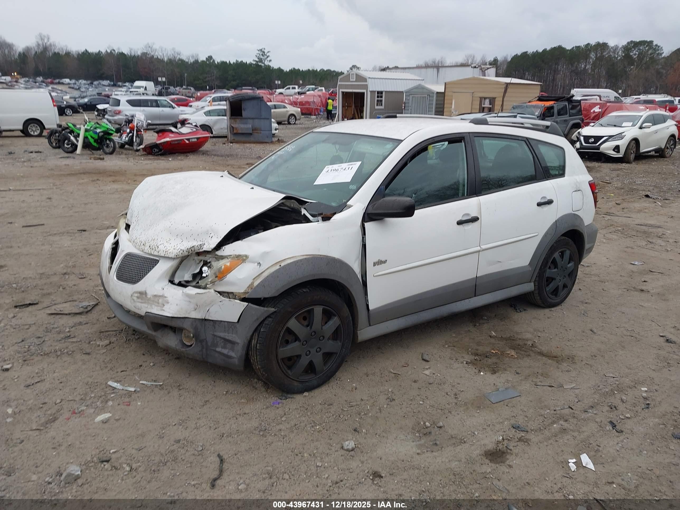 PONTIAC VIBE image 2