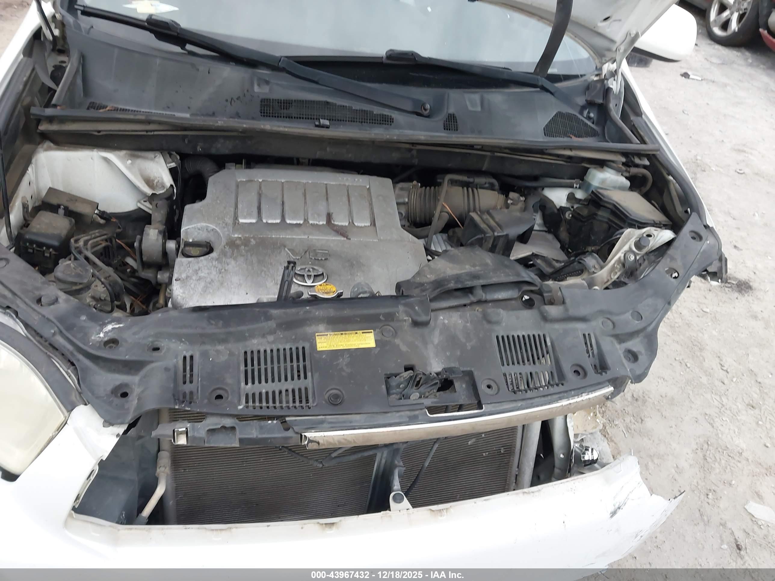 TOYOTA HIGHLANDER image 10