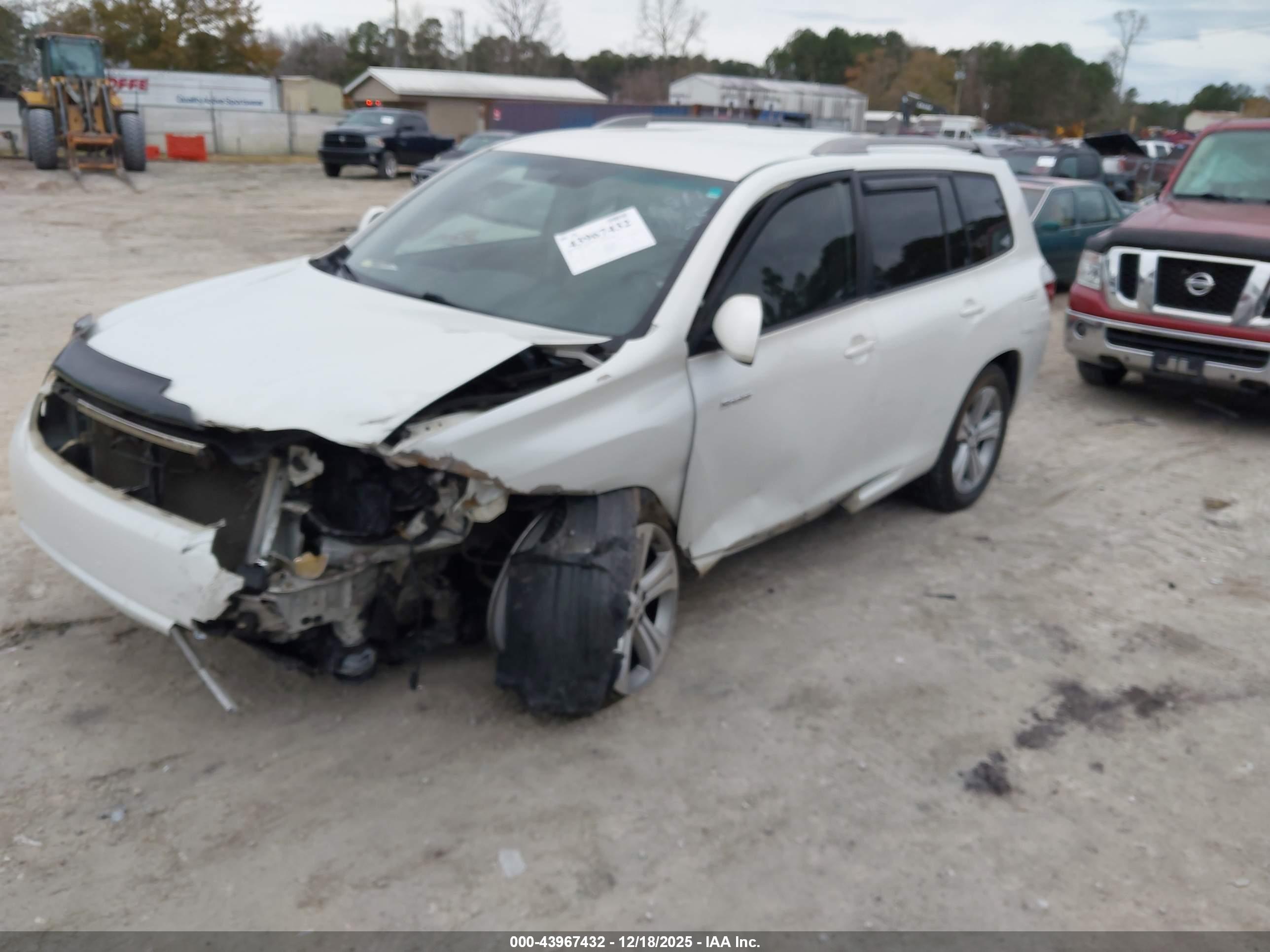 TOYOTA HIGHLANDER image 2