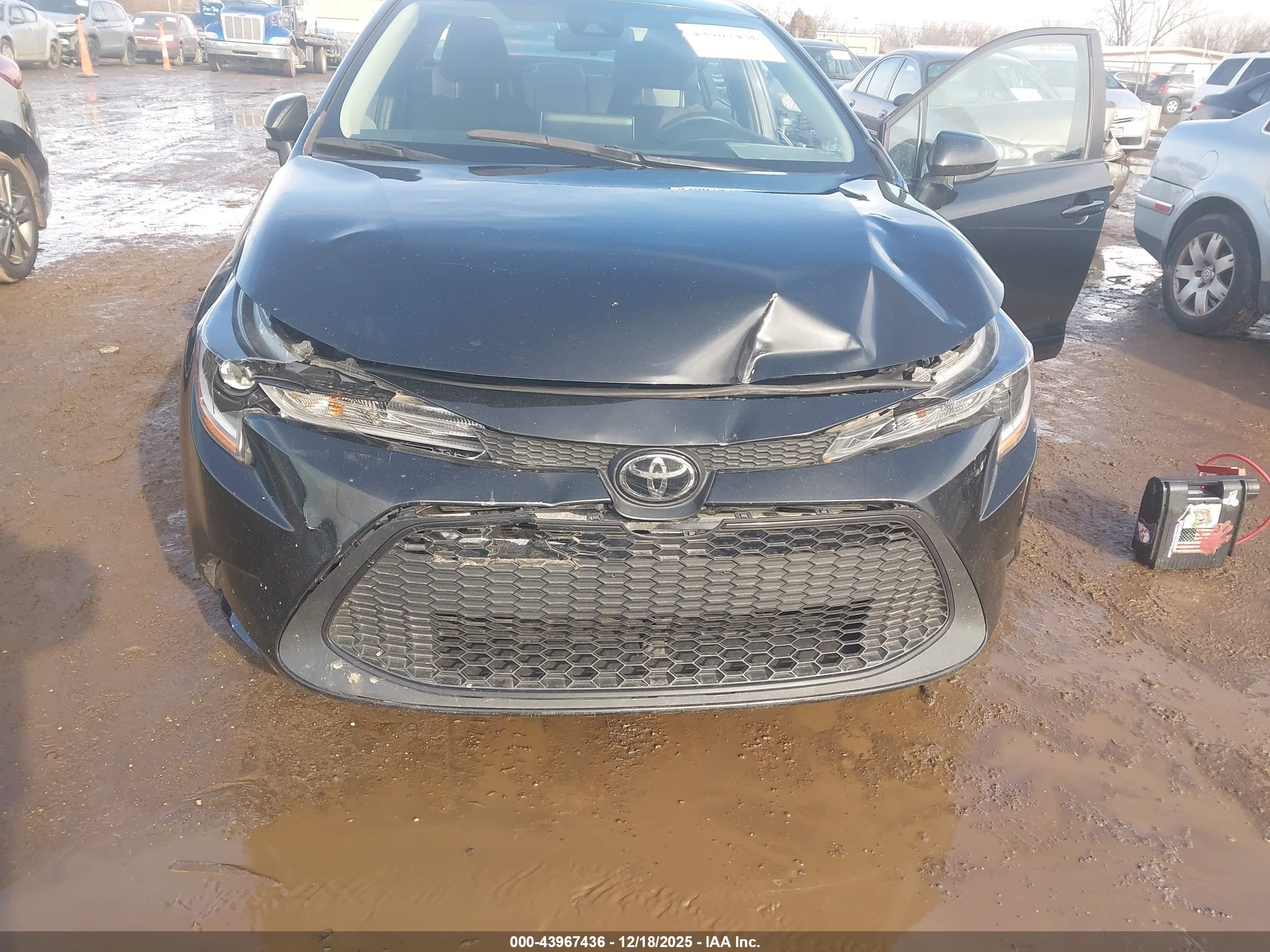 TOYOTA COROLLA image 6