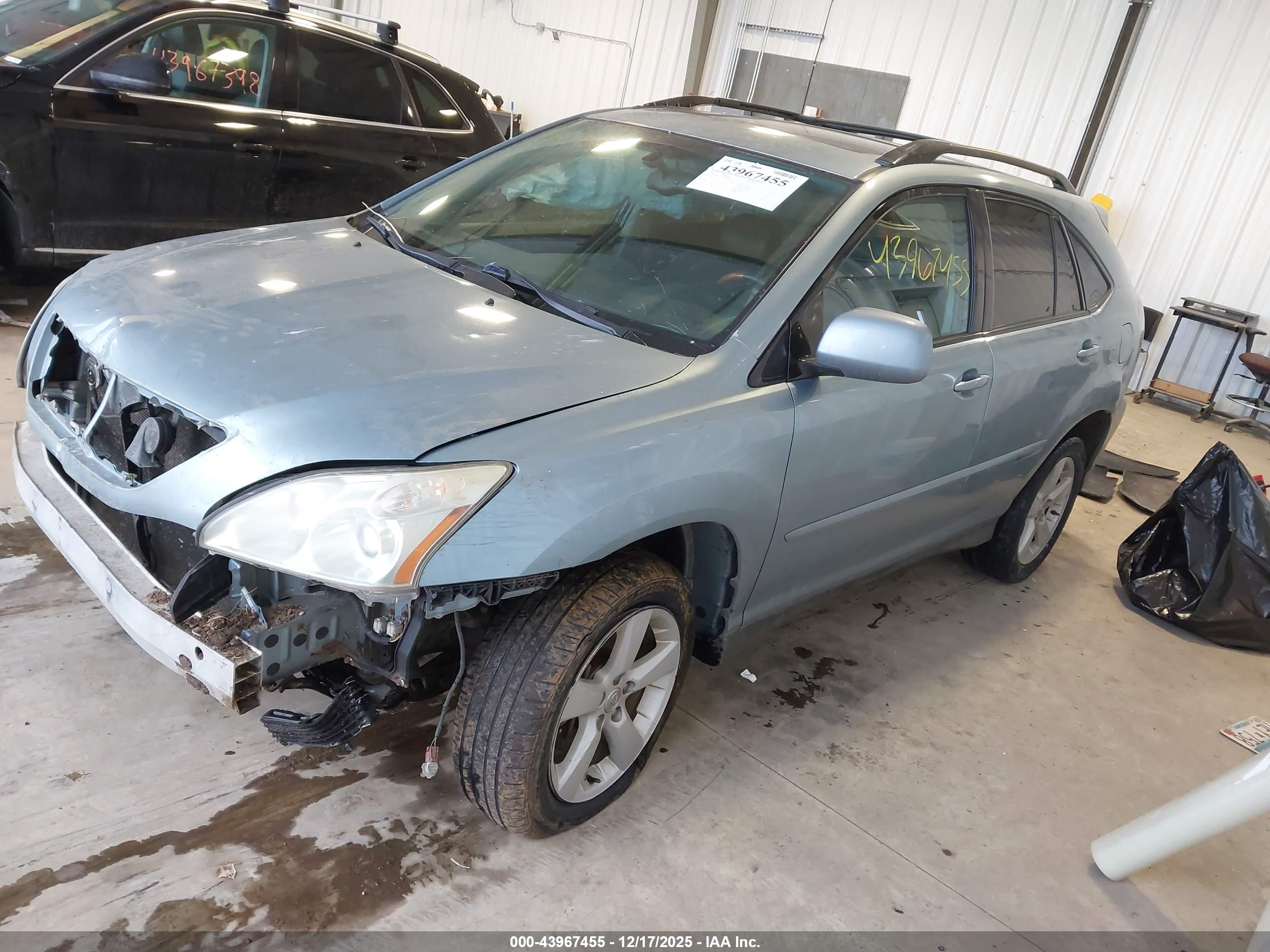 LEXUS RX image 2