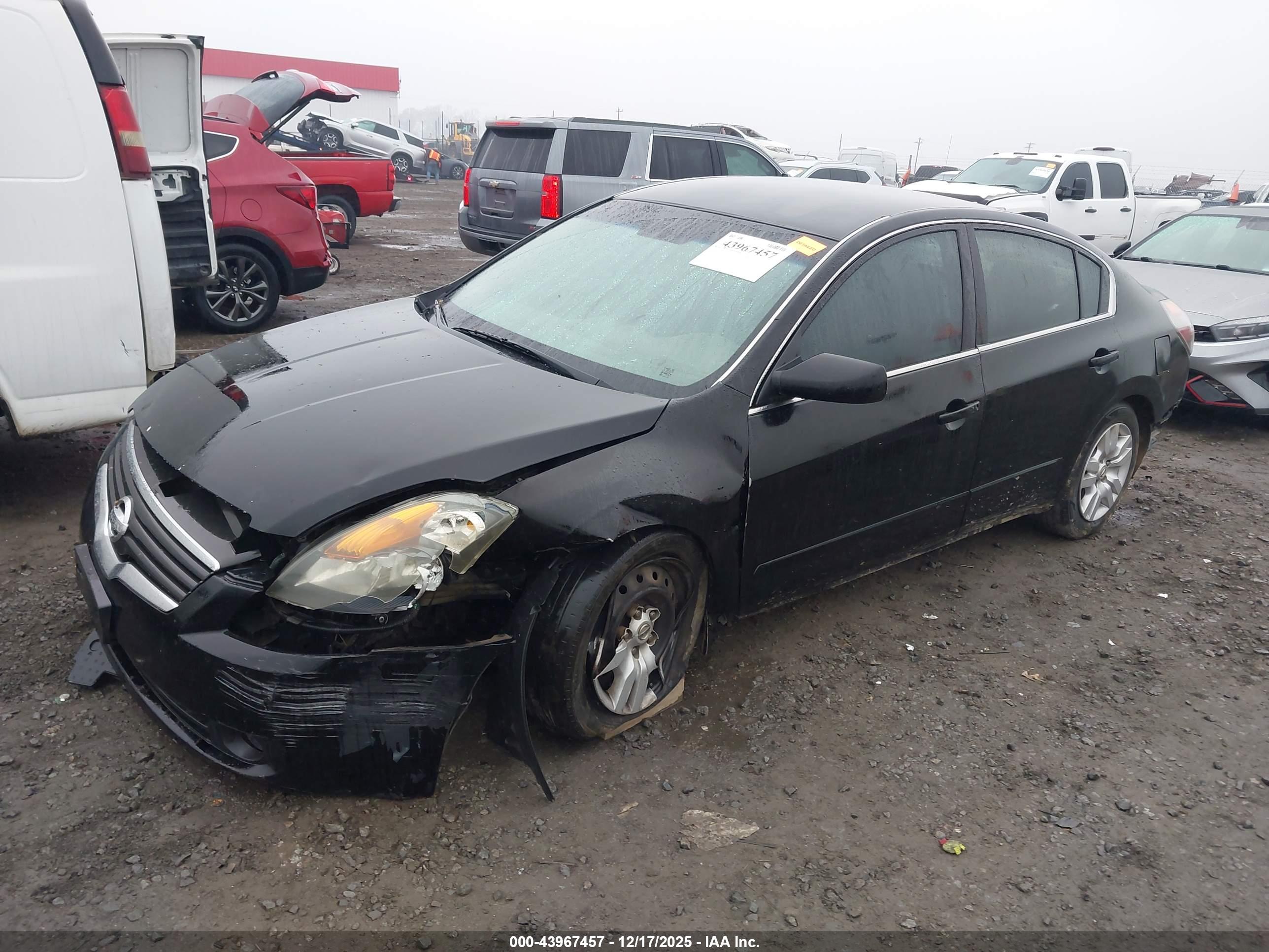 NISSAN ALTIMA image 2