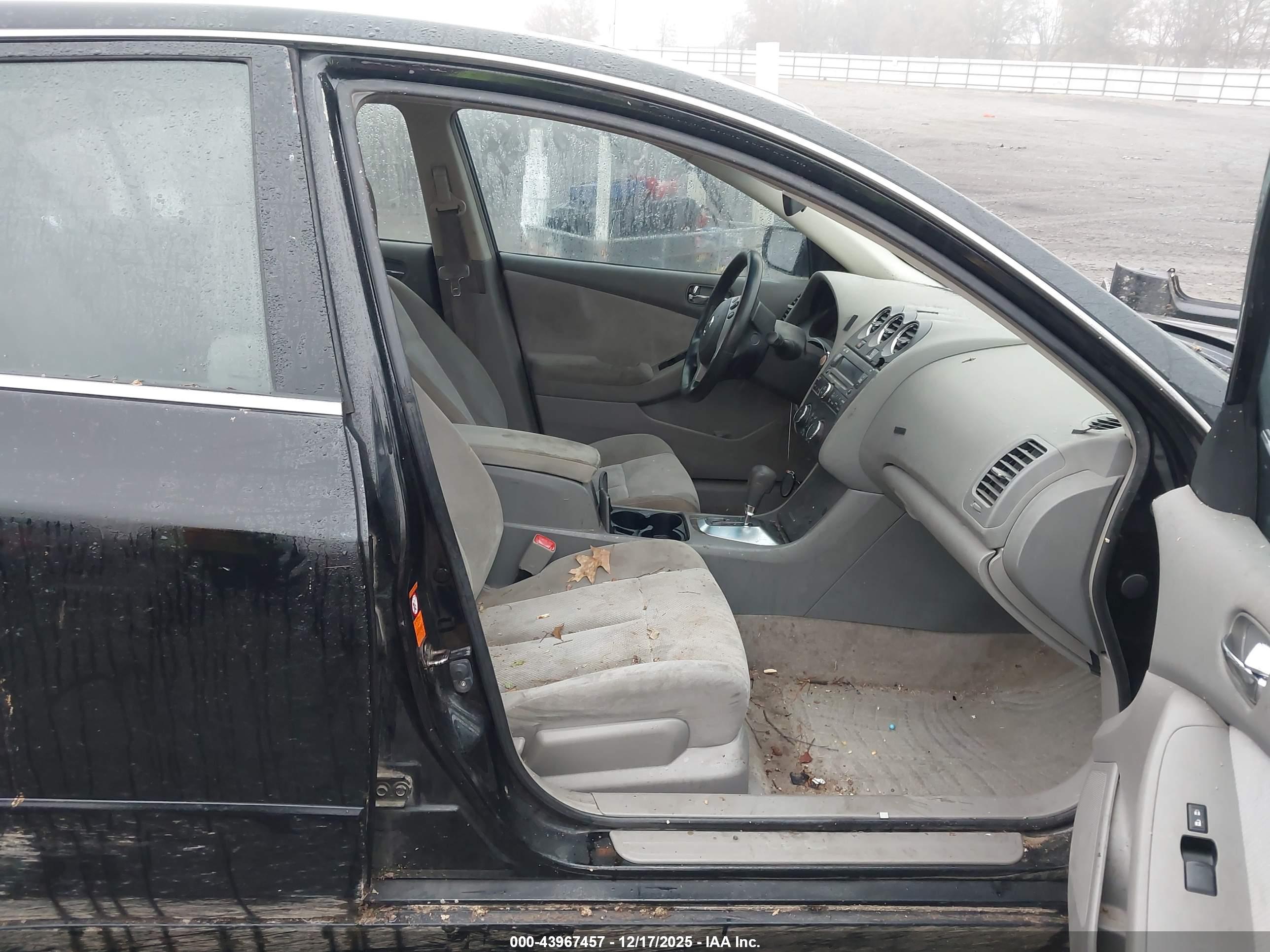 NISSAN ALTIMA image 5