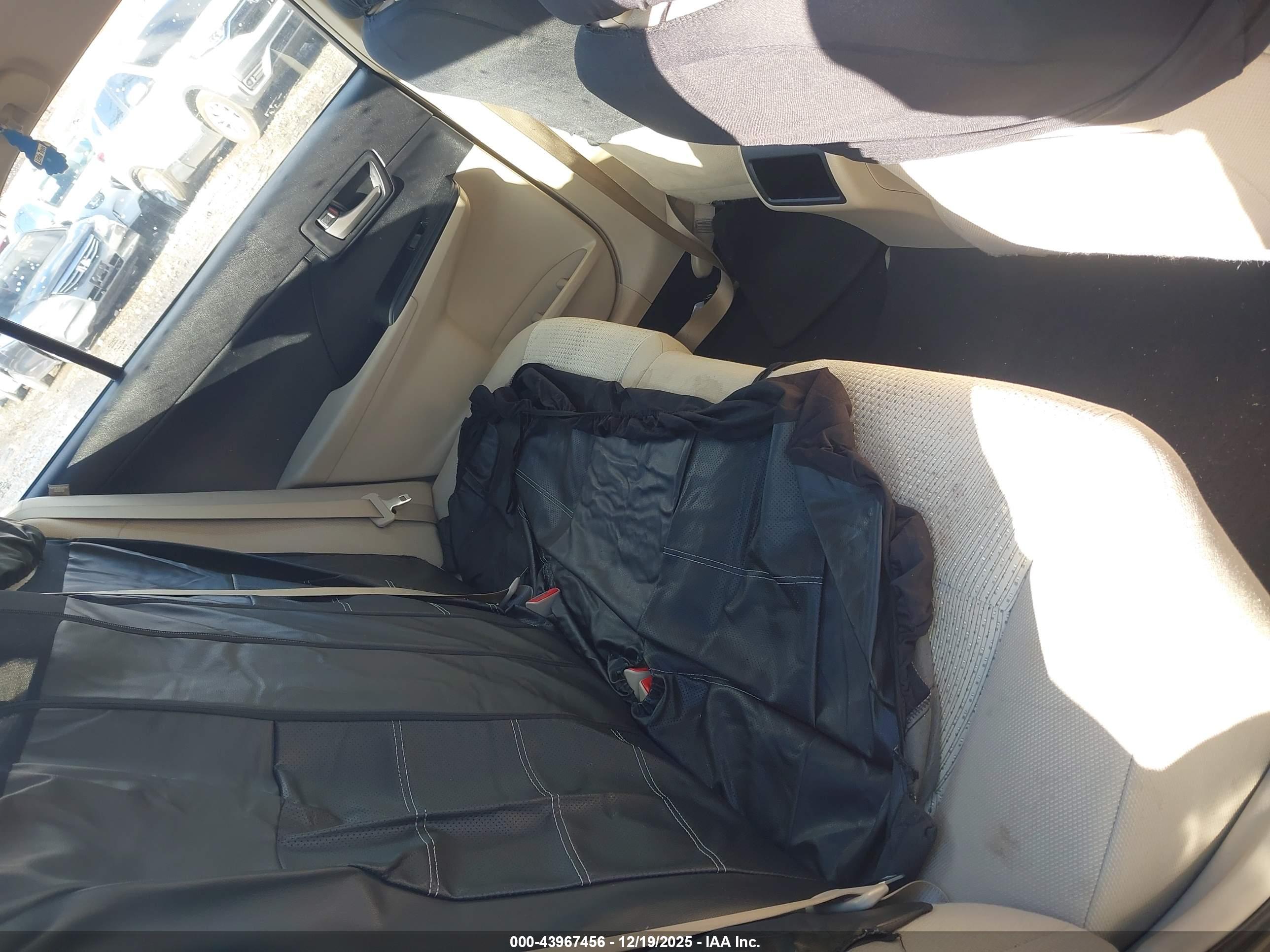TOYOTA CAMRY image 8