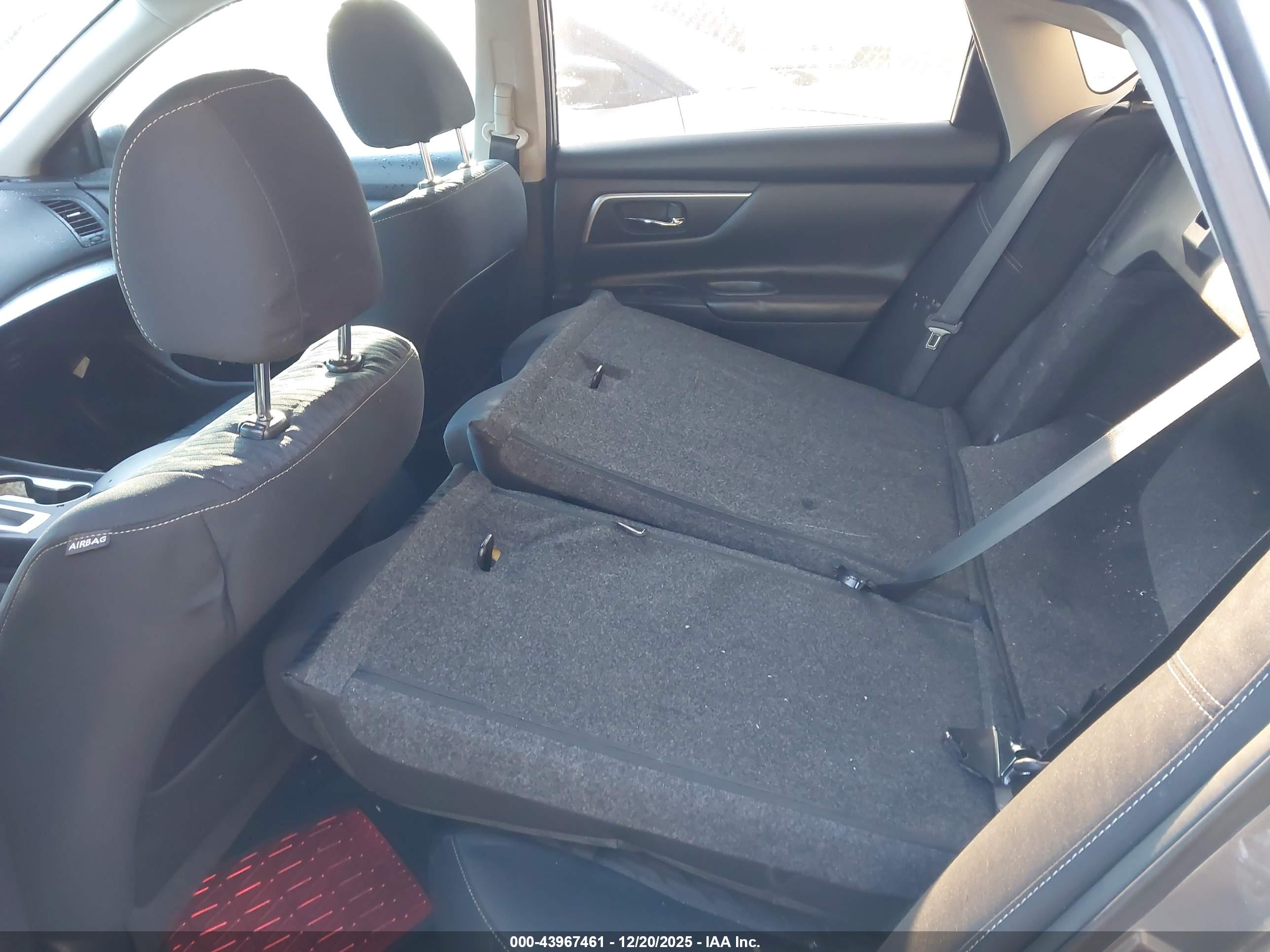 NISSAN ALTIMA image 8