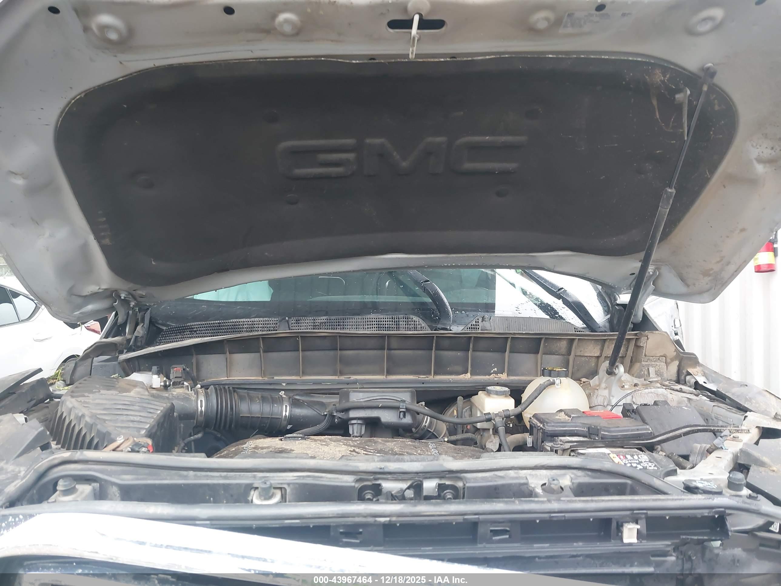 GMC ACADIA image 10