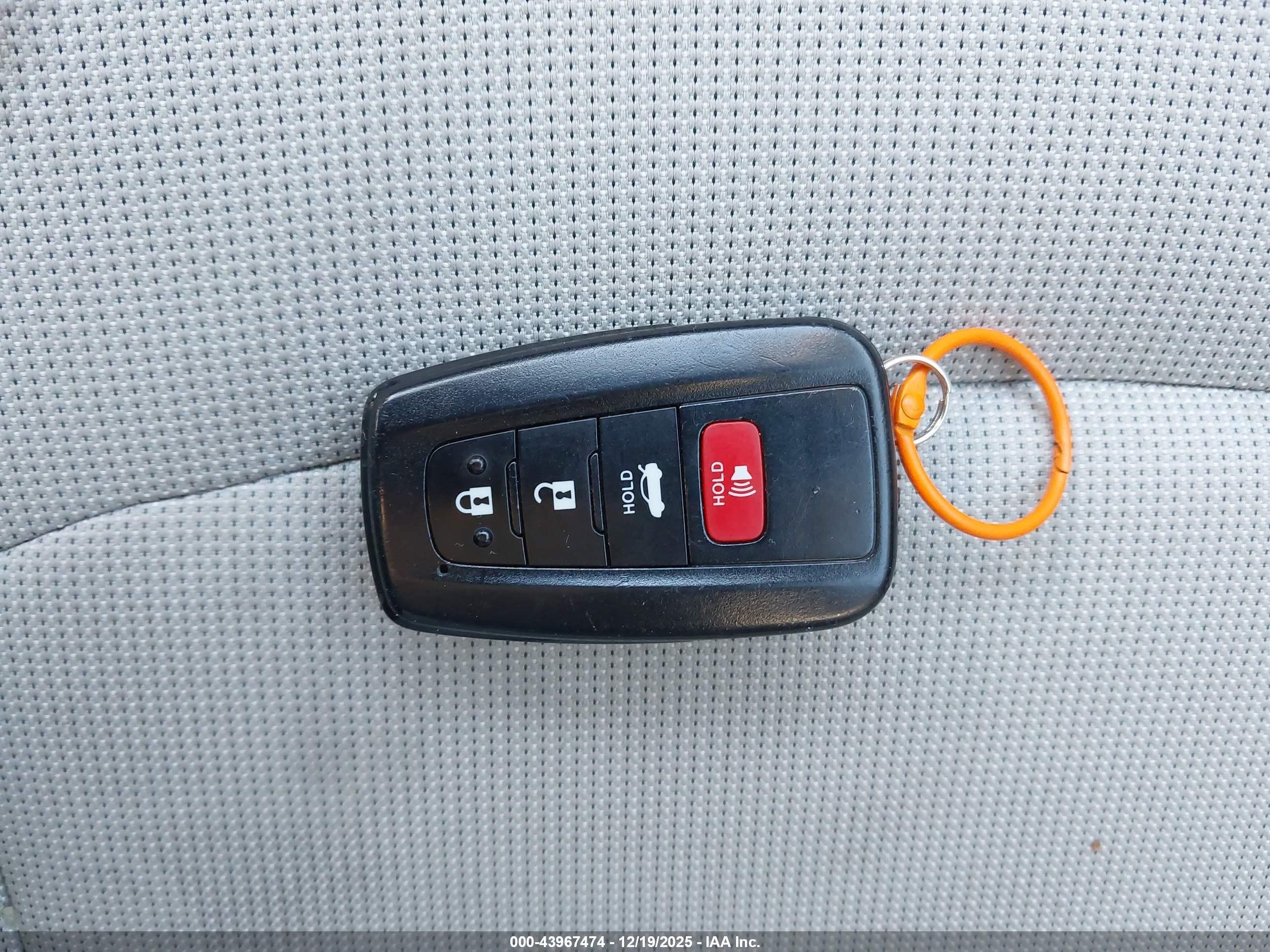 TOYOTA COROLLA image 11