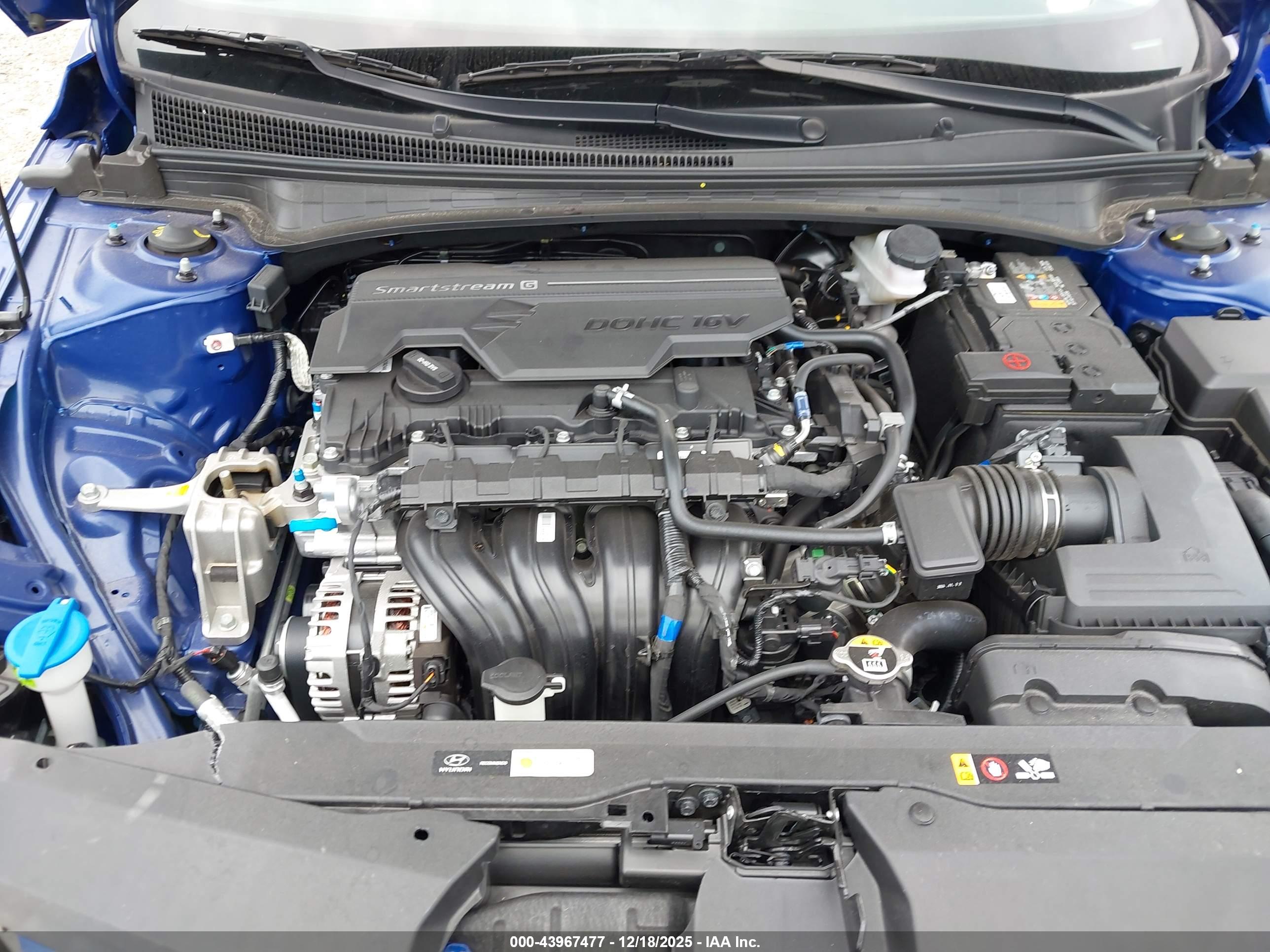 HYUNDAI ELANTRA image 10