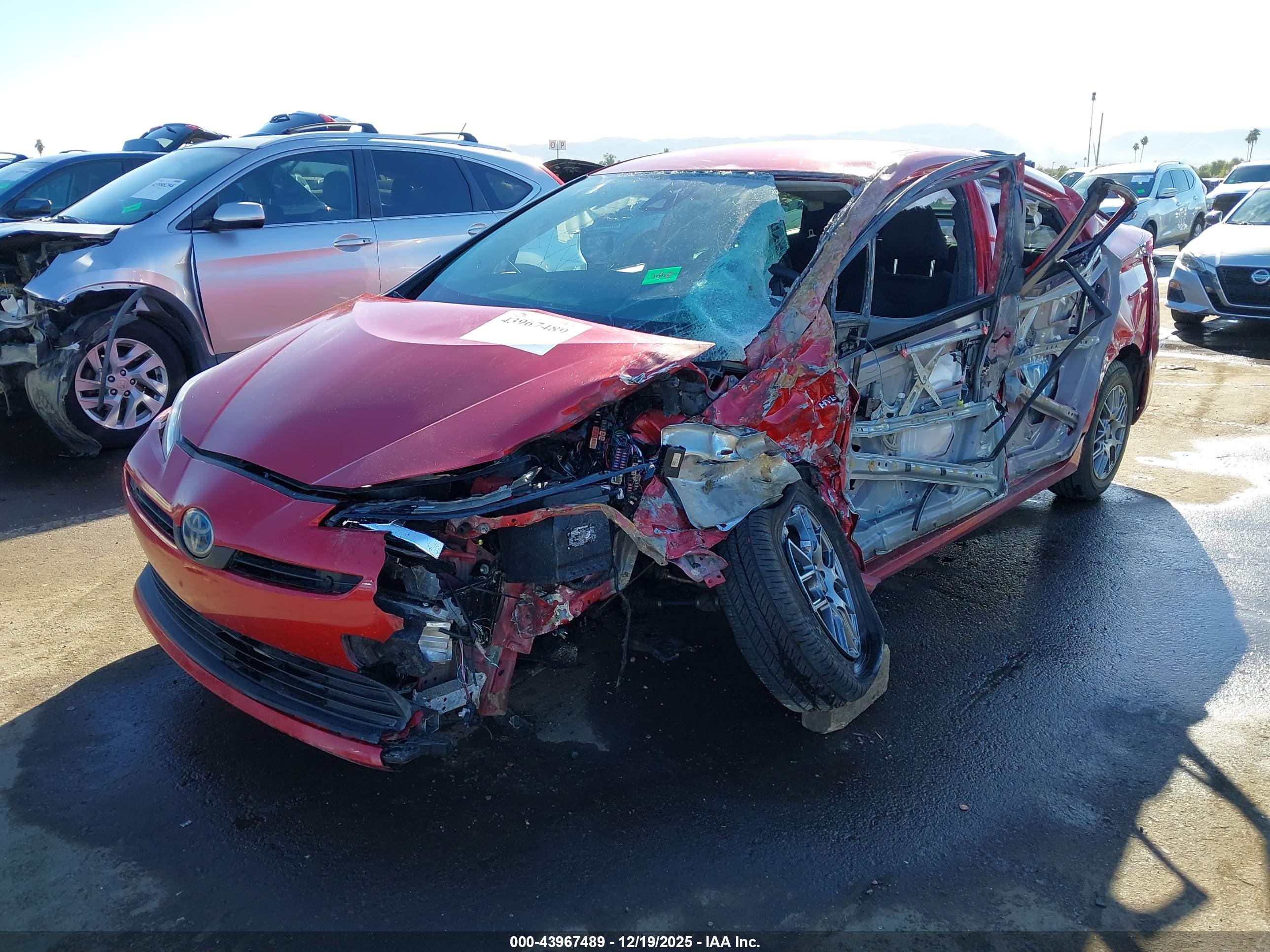 TOYOTA PRIUS image 2