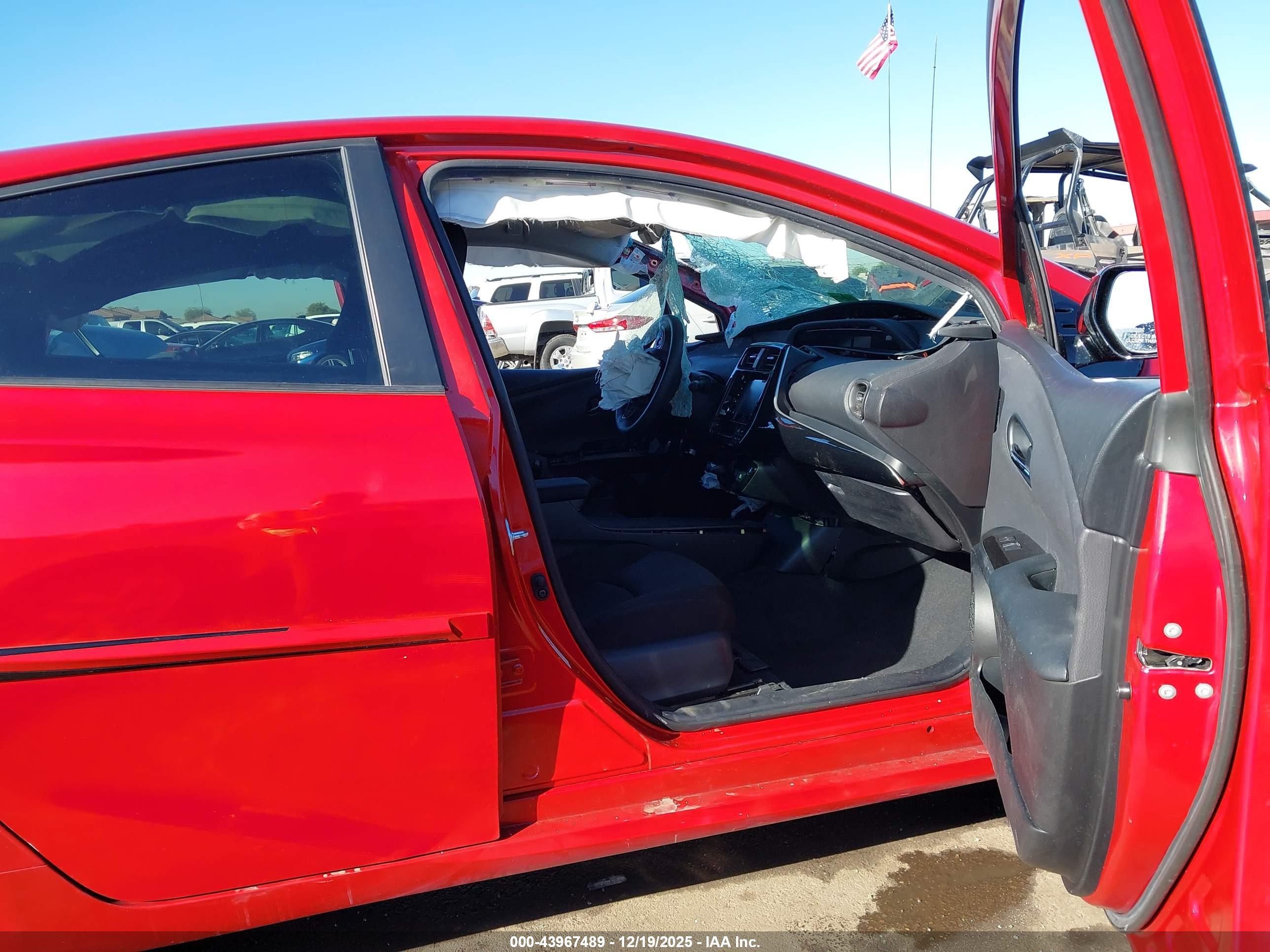 TOYOTA PRIUS image 5